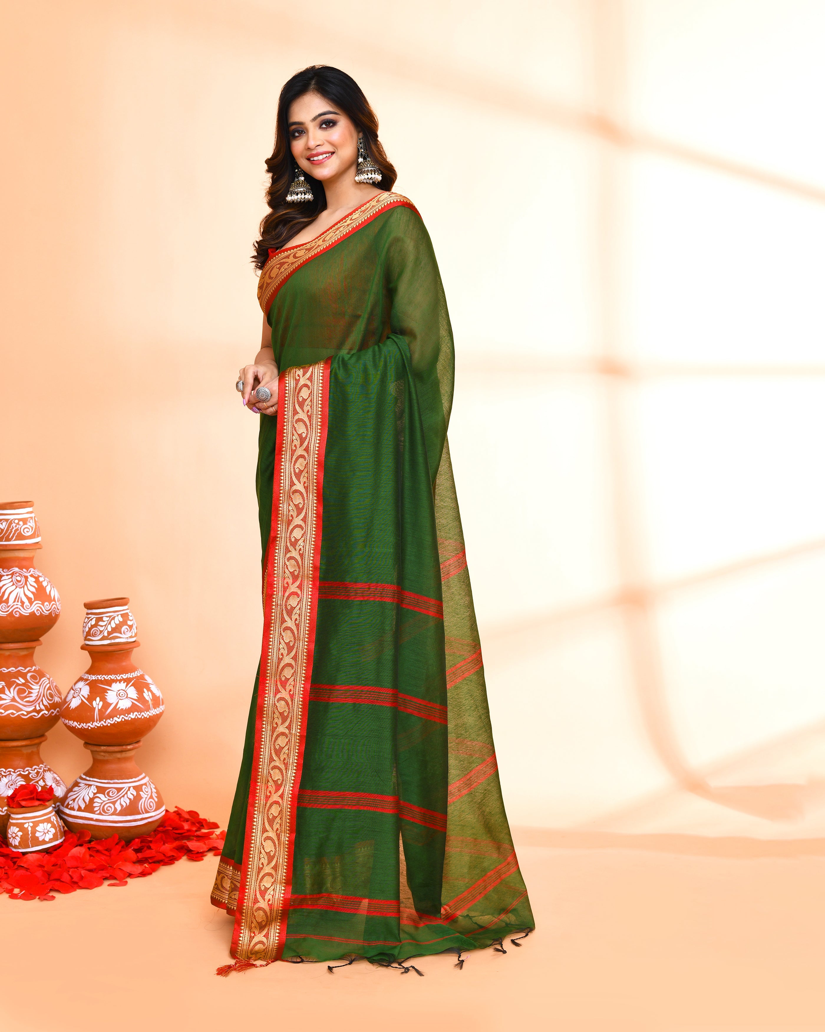 Piyari Fashion Women`s Cotton Silk Moss Green Handloom Saree With Blouse