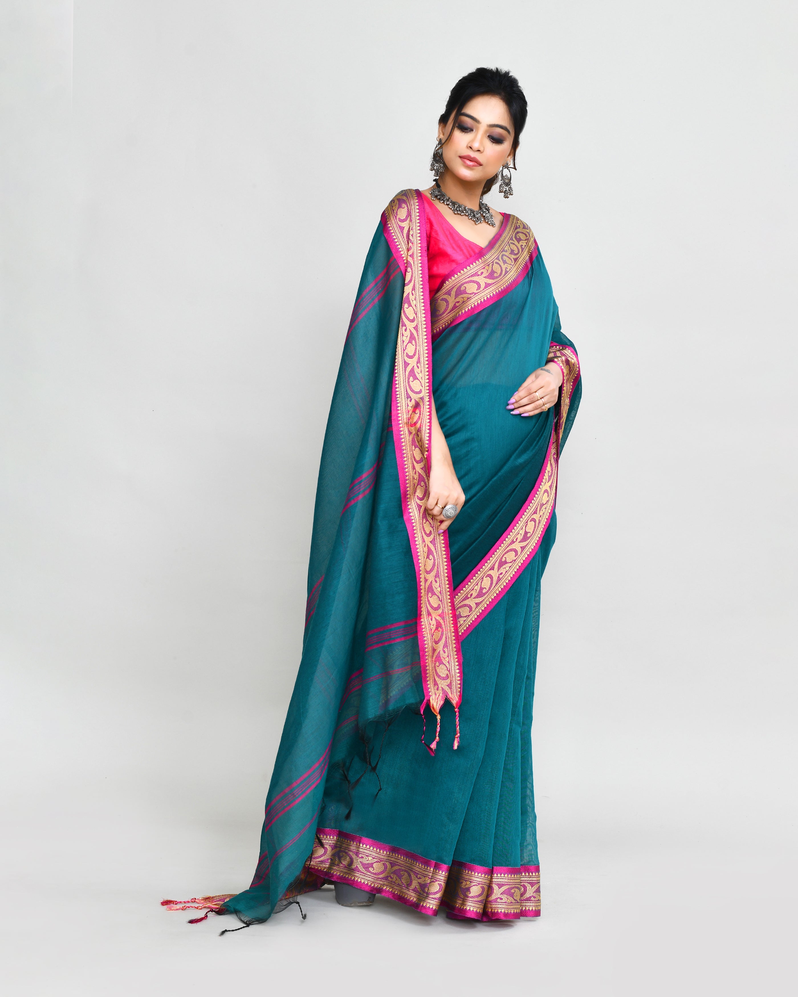 Piyari Fashion Women`s Cotton Silk Teal Handloom Saree With Blouse