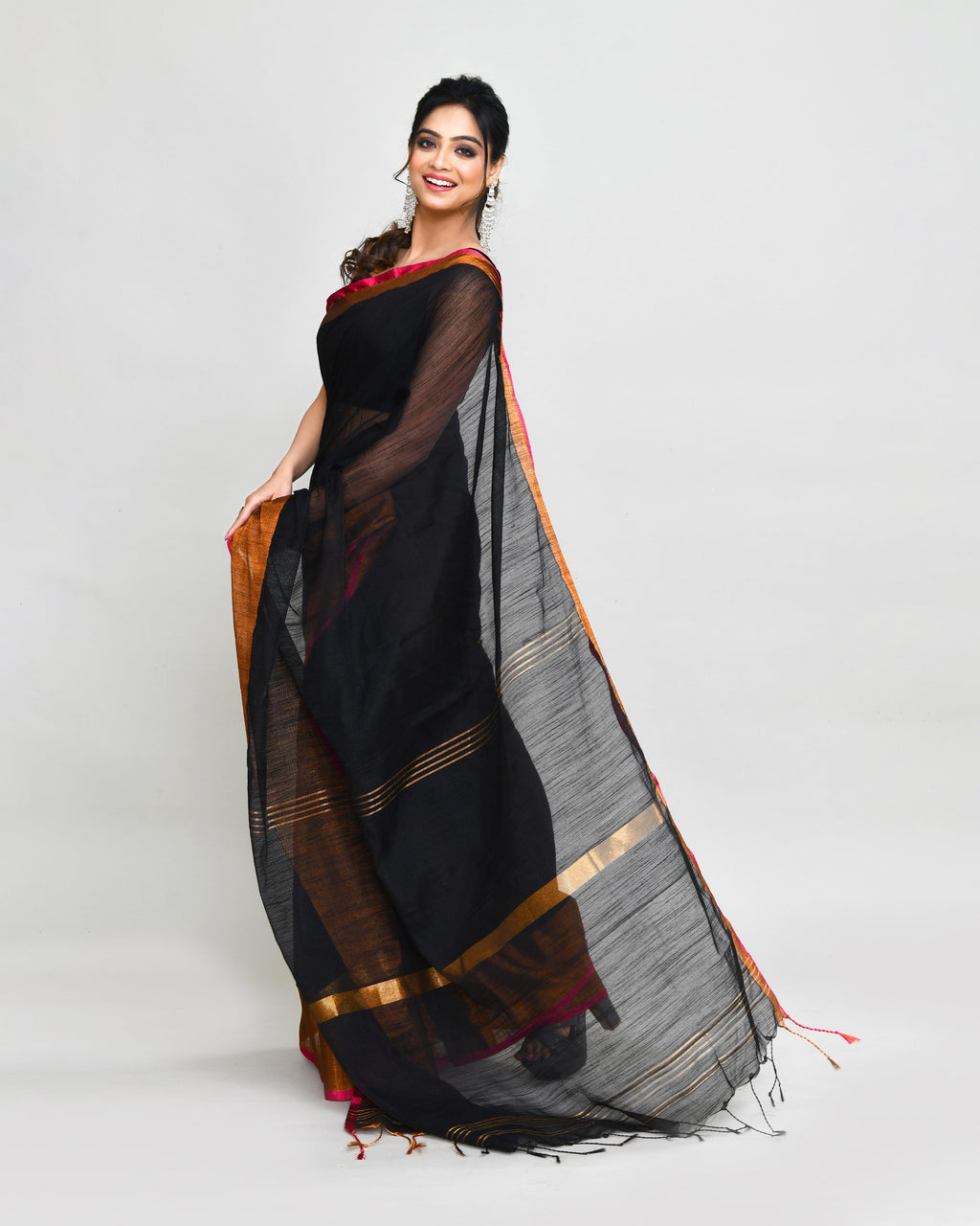 Piyari Fashion Women`s Cotton Silk Black Handloom Saree With Blouse