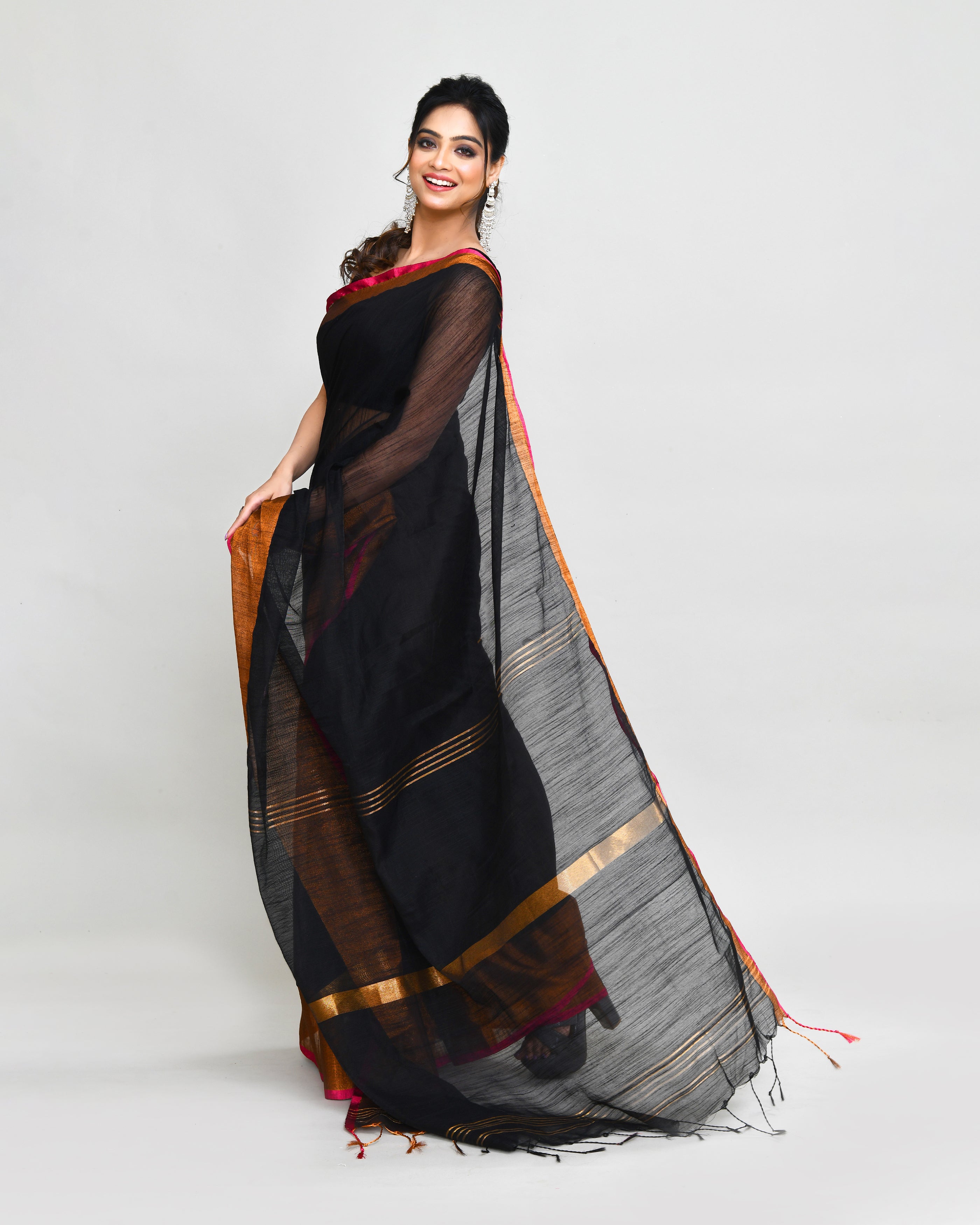 Piyari Fashion Women`s Cotton Silk Black Handloom Saree With Blouse