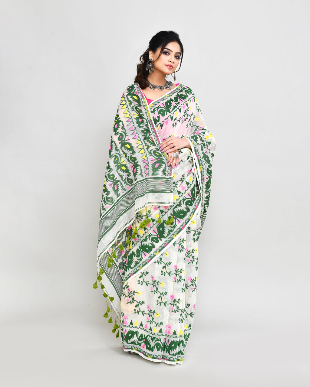 Piyari Fashion Women's Off White Green Cotton Silk Jamdani Saree