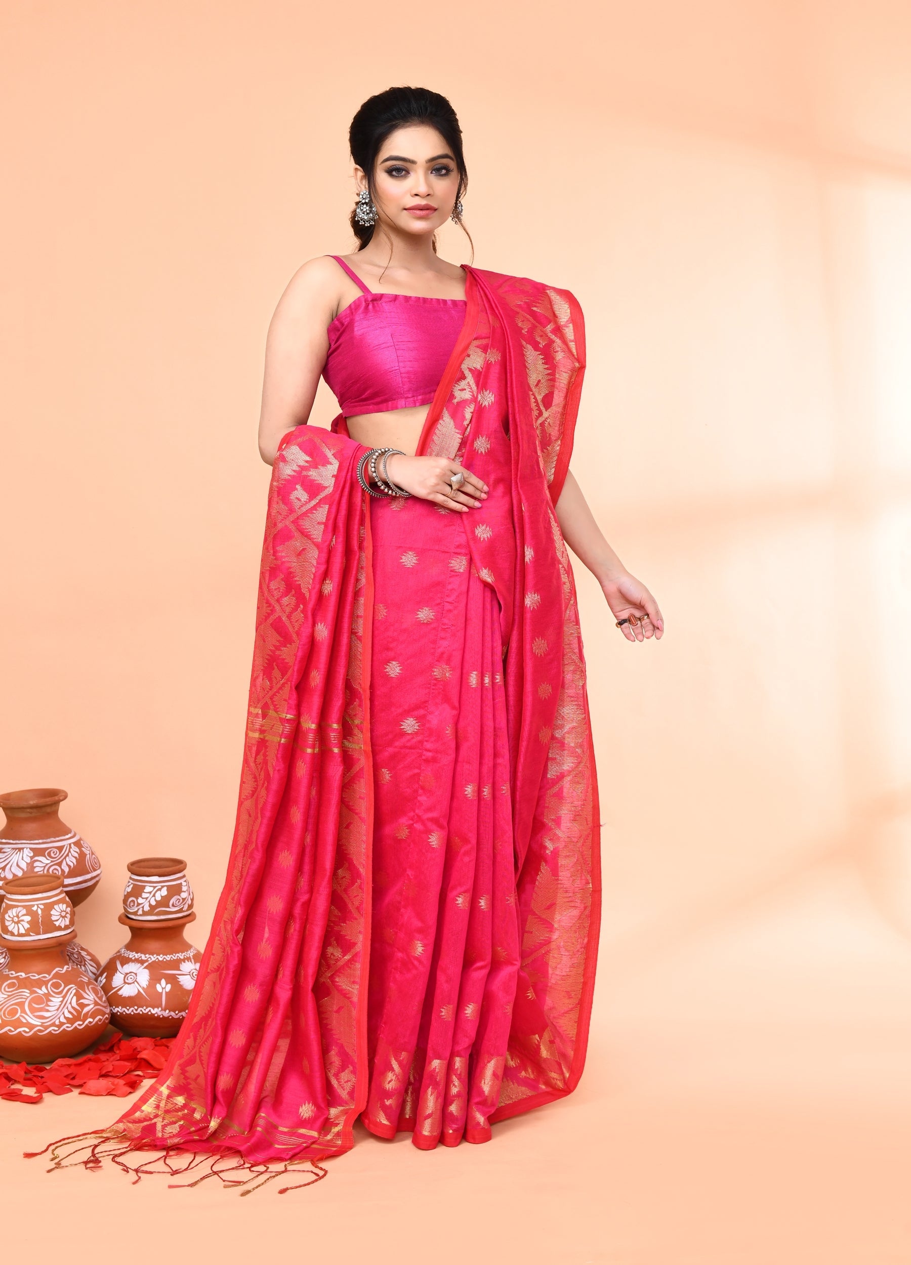 Piyari Fashion Women`s Cotton Blend Rani Handloom Saree With Blouse