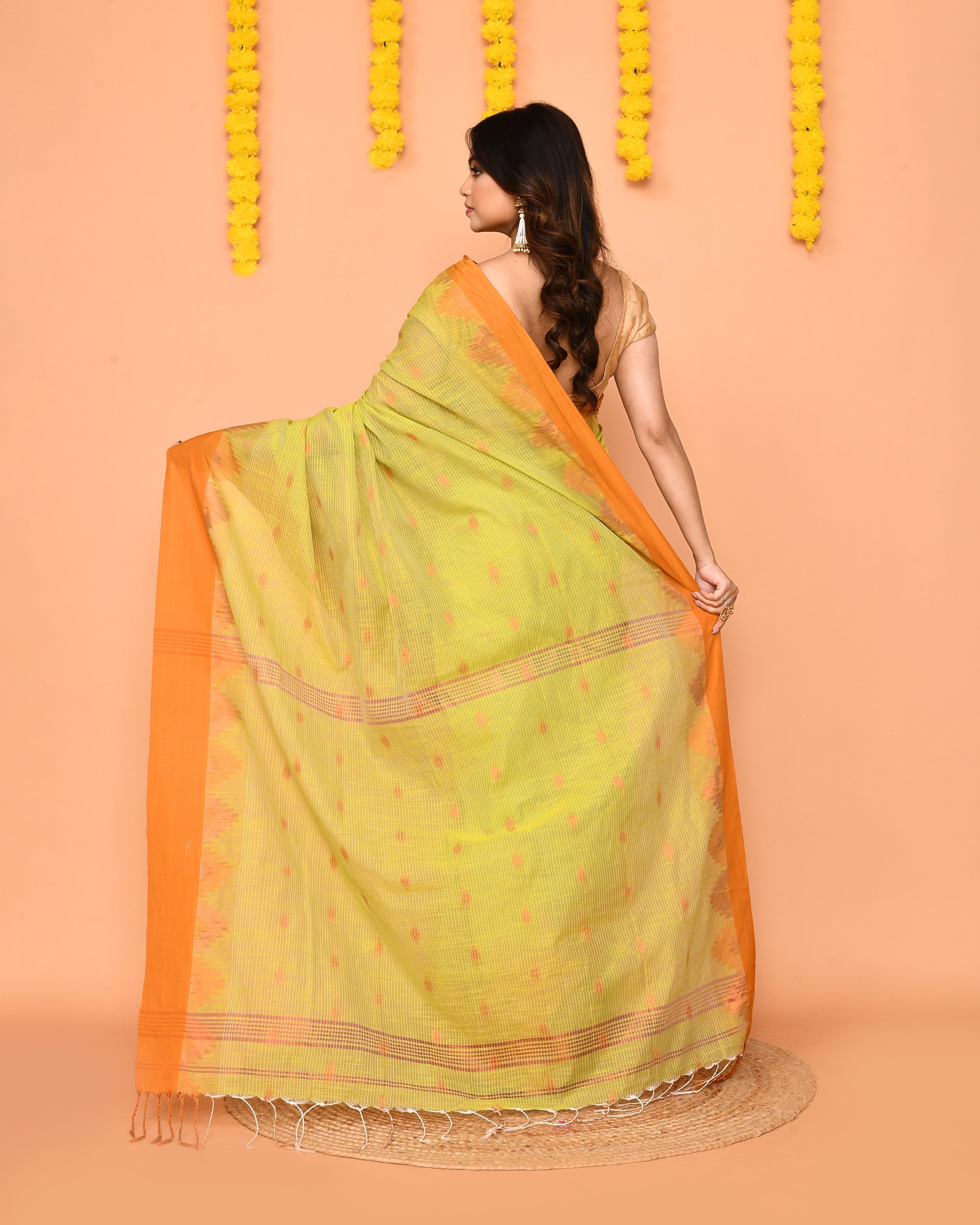 Piyari Fashion Women's Lime Yellow Cotton Blend Handloom Saree With Brown Temple Border