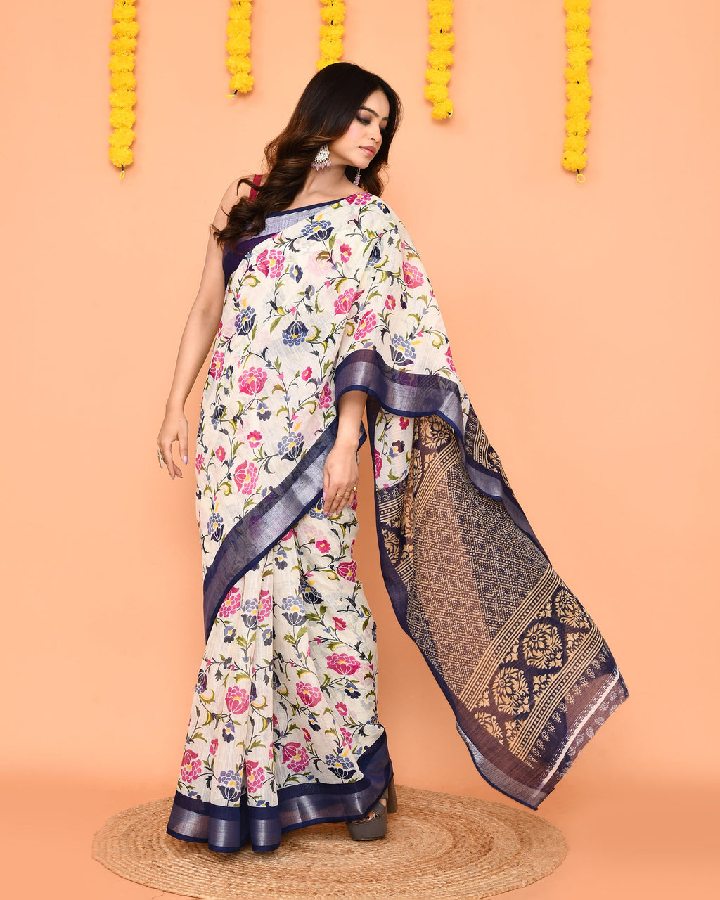 Piyari Fashion Women's Off White Printed Cotton Saree With Zari Border