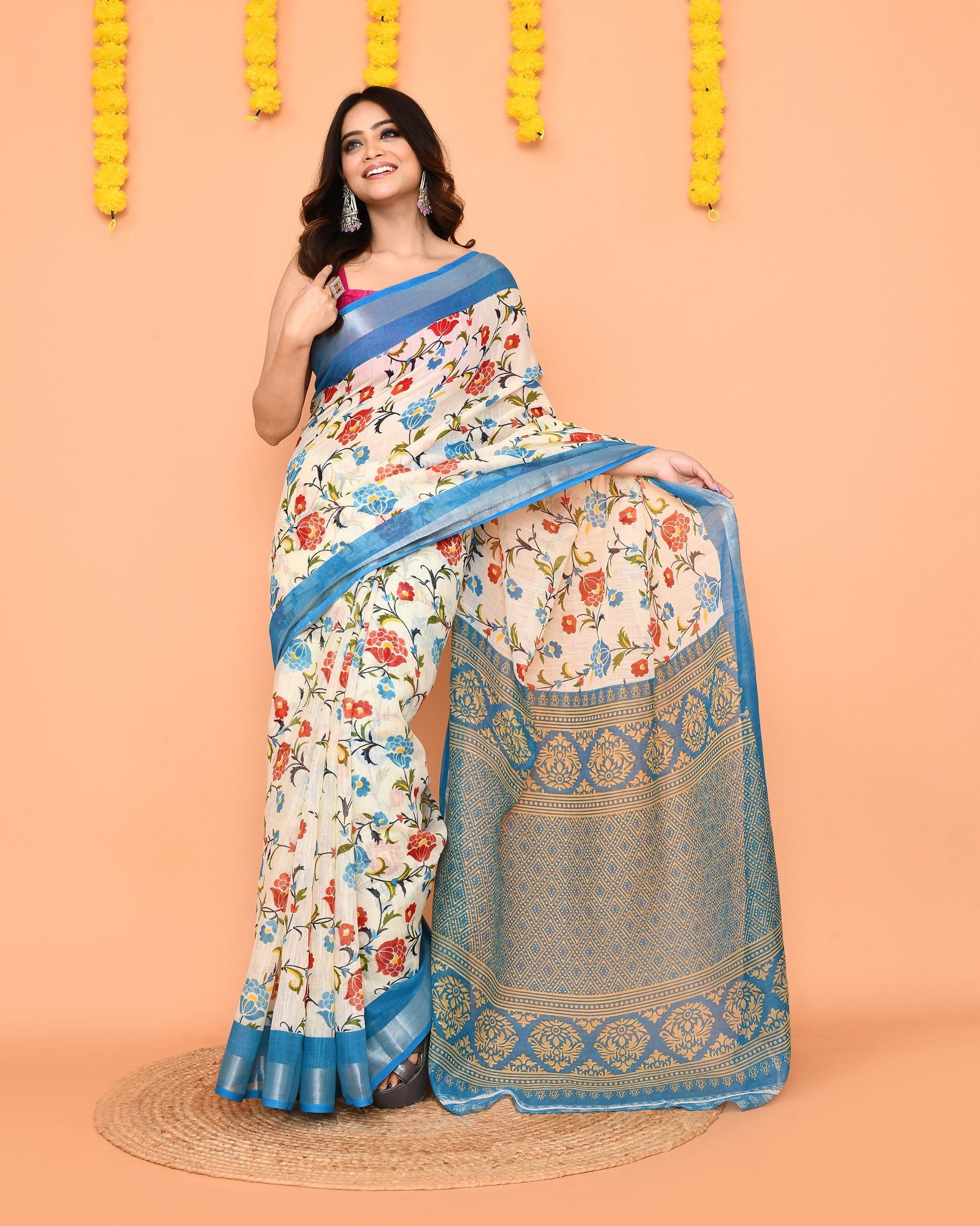 Piyari Fashion Women's Off White Printed Cotton Saree With Zari Border