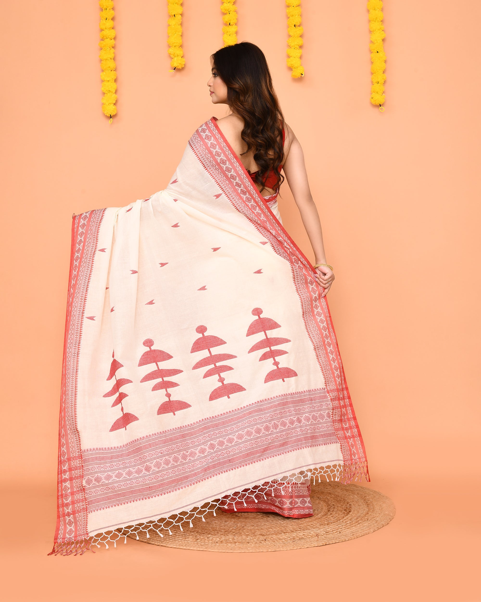 Piyari Fashion Women's White Cotton Handloom Jamdani Saree