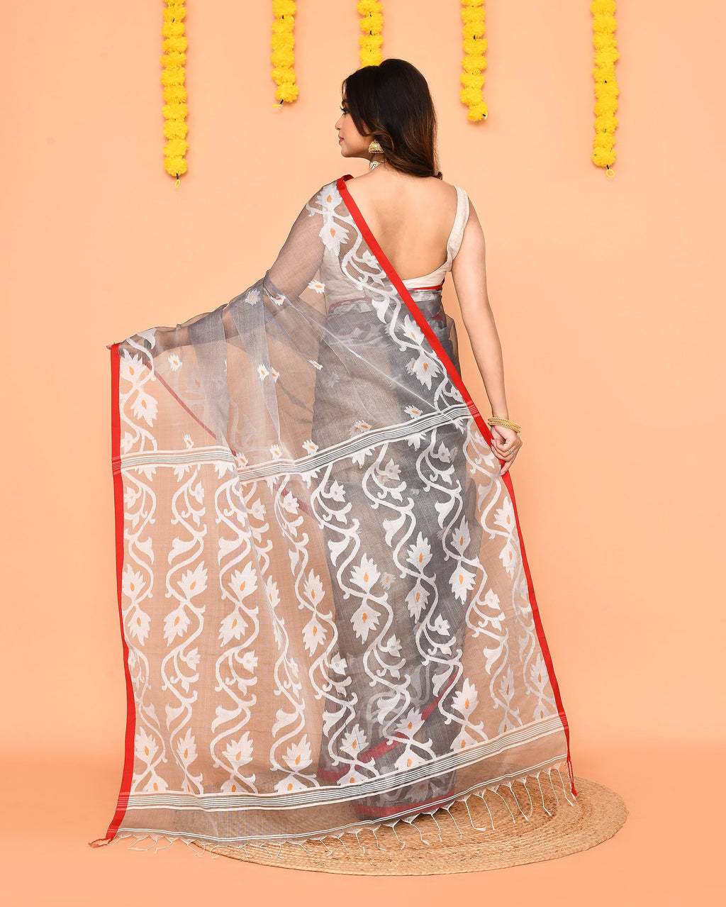 Piyari Fashion Women's Grey Resham Silk Jamdani Saree