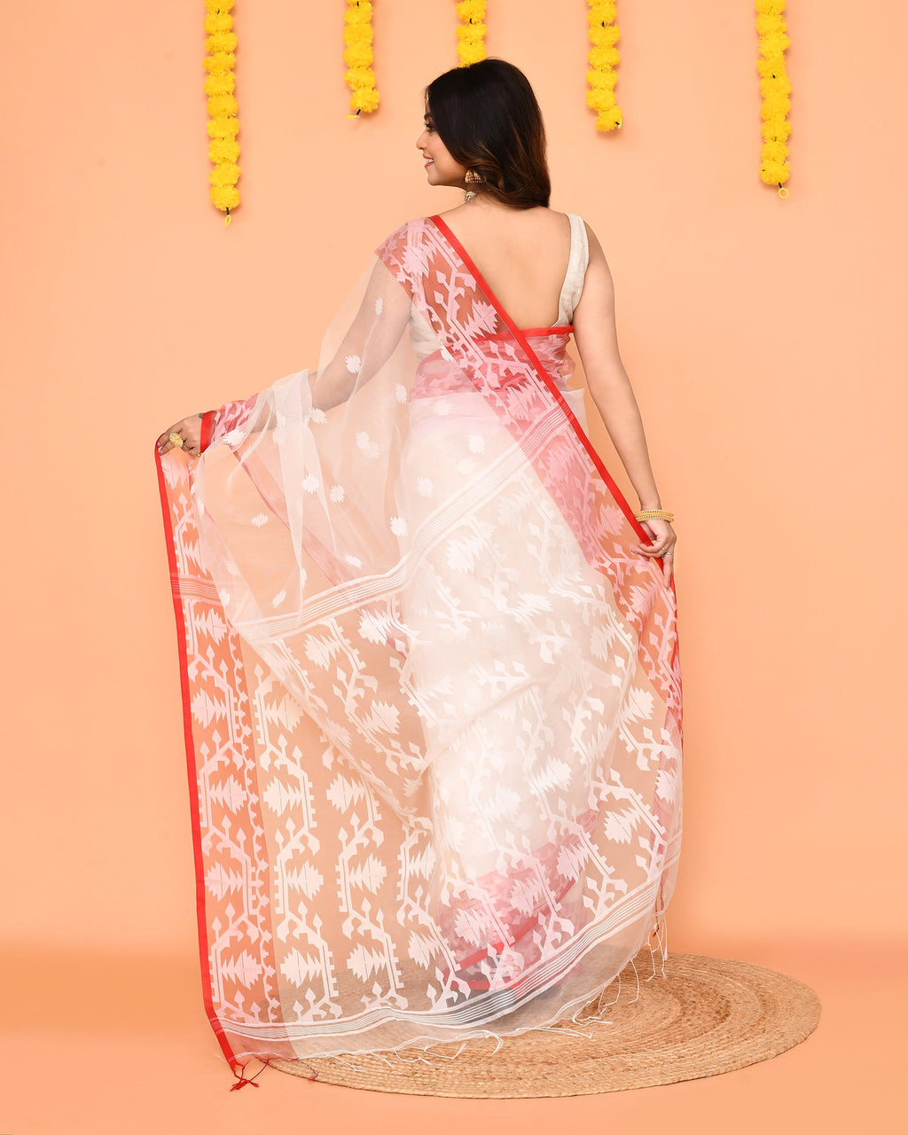 Piyari Fashion Women's White Resham Silk Jamdani Saree