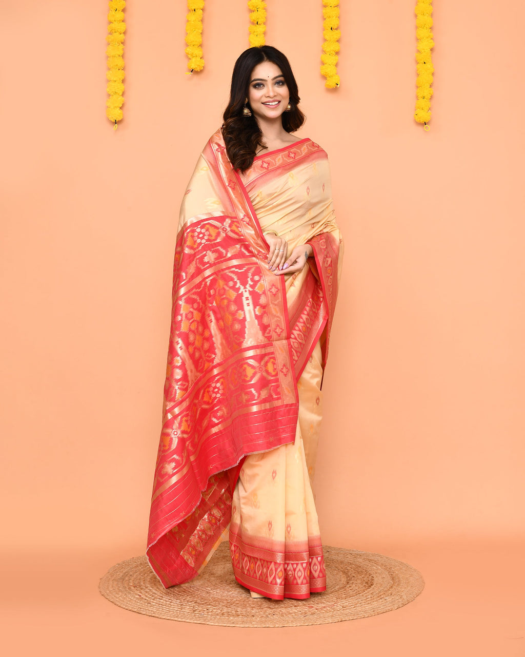 Piyari Fashion Women's Handloom Beige Bangalore Silk Saree With Zari Border
