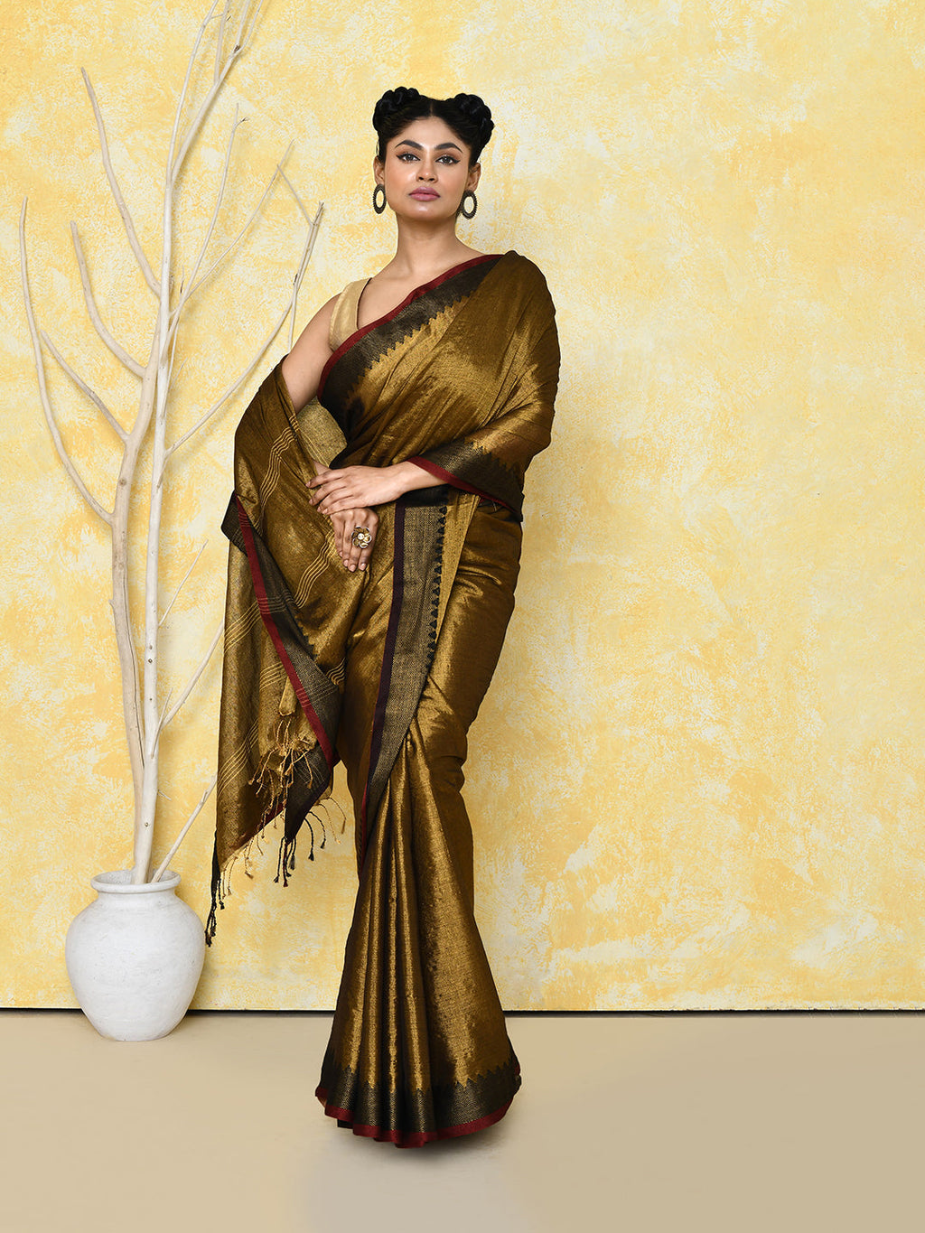 Piyari Fashion Women's Gold Organic Tissue Saree With Blouse Piece