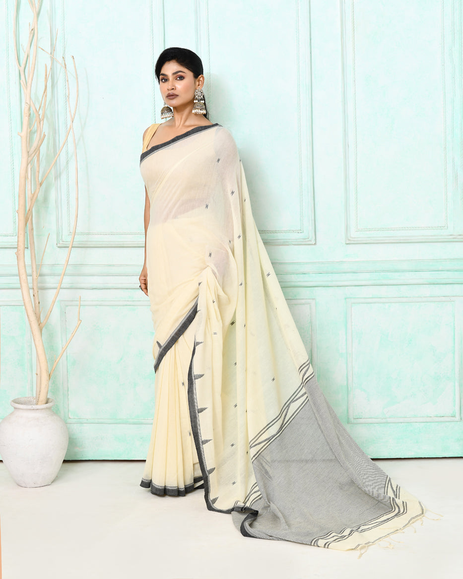 Piyari Fashion Women's Off White Cotton Handloom Jamdani Saree With Blouse