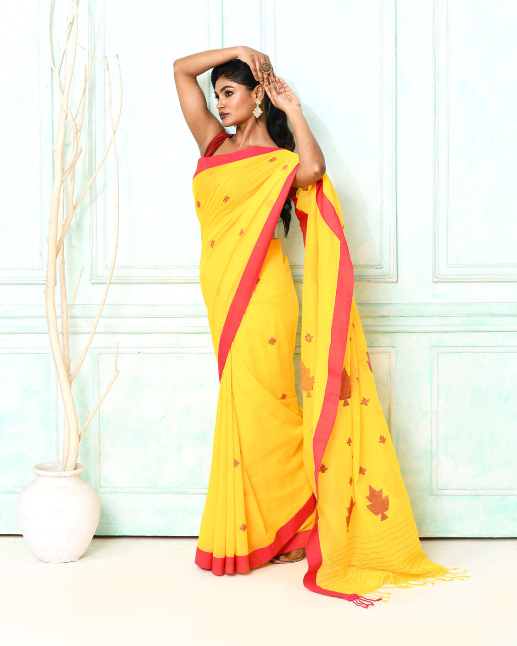 Piyari Fashion Women's Yellow Cotton Handloom Jamdani Saree With Blouse