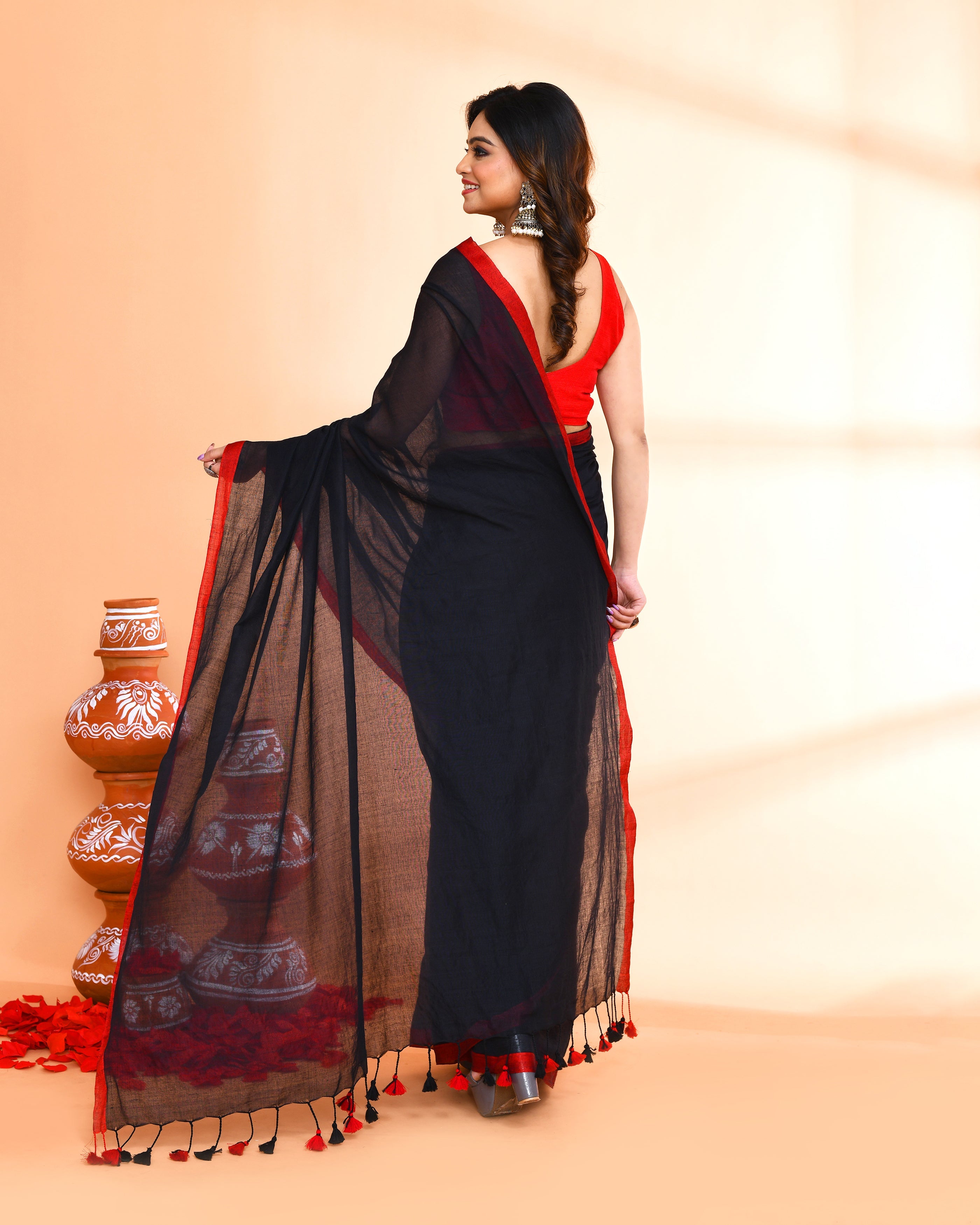 Piyari Fashion Red Border Black Mulmul Cotton Saree With Tassels