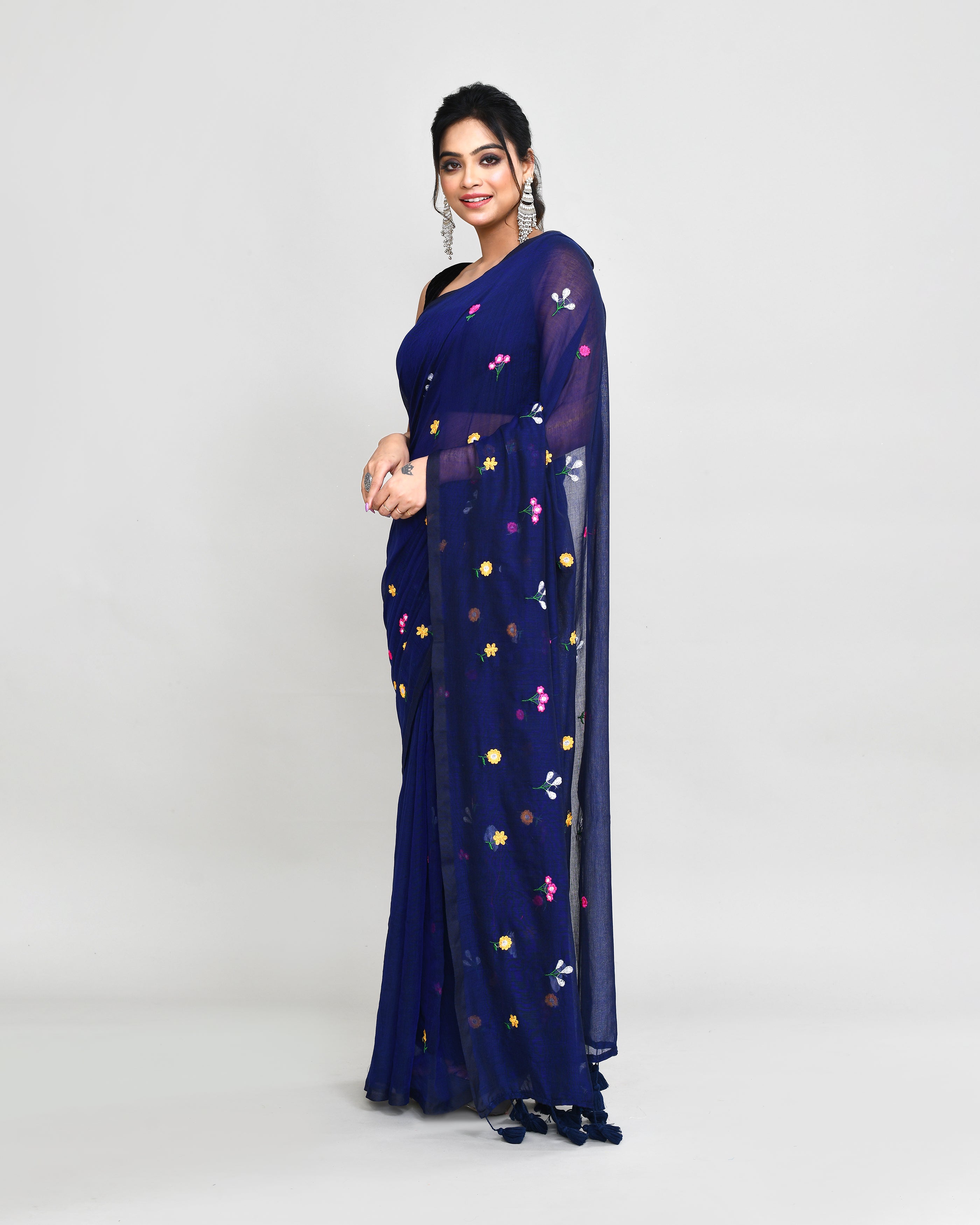 Piyari Fashion Women's Blue Exclusive Embroidery Saree With Tassels