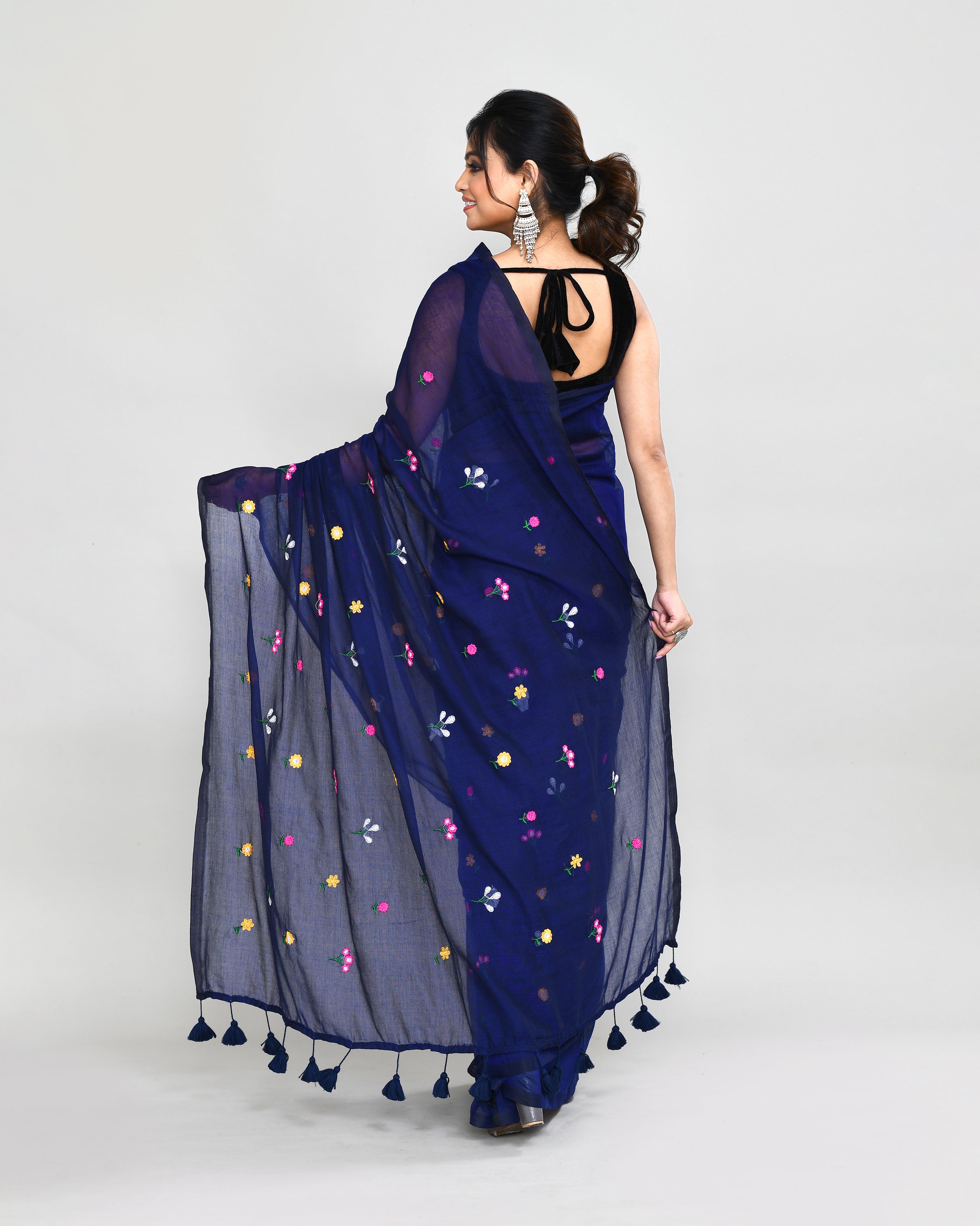 Piyari Fashion Women's Blue Exclusive Embroidery Saree With Tassels