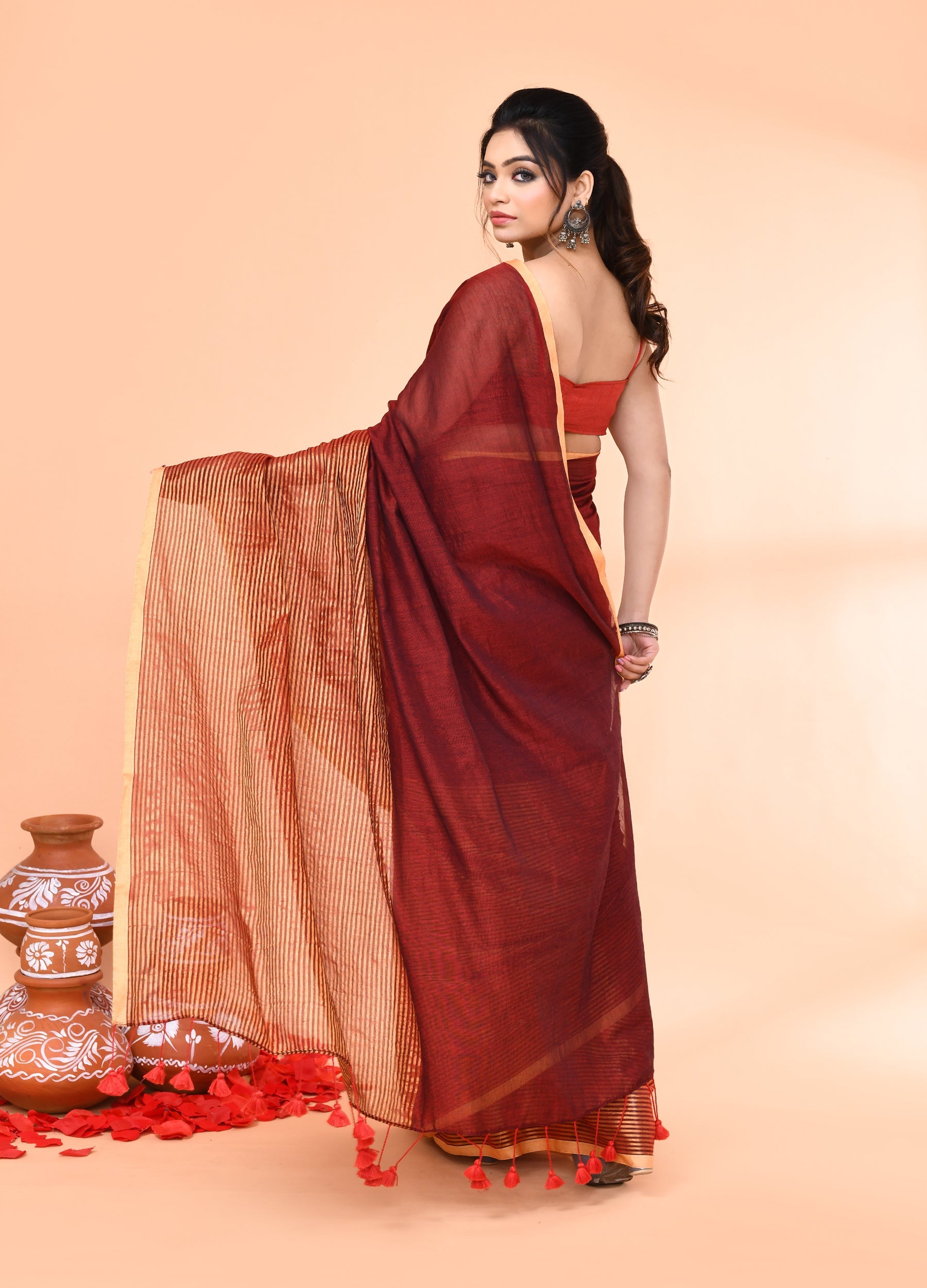 Piyari Fashion Women`s Maroon Cotton Handloom Saree With Gold Zari Stripes