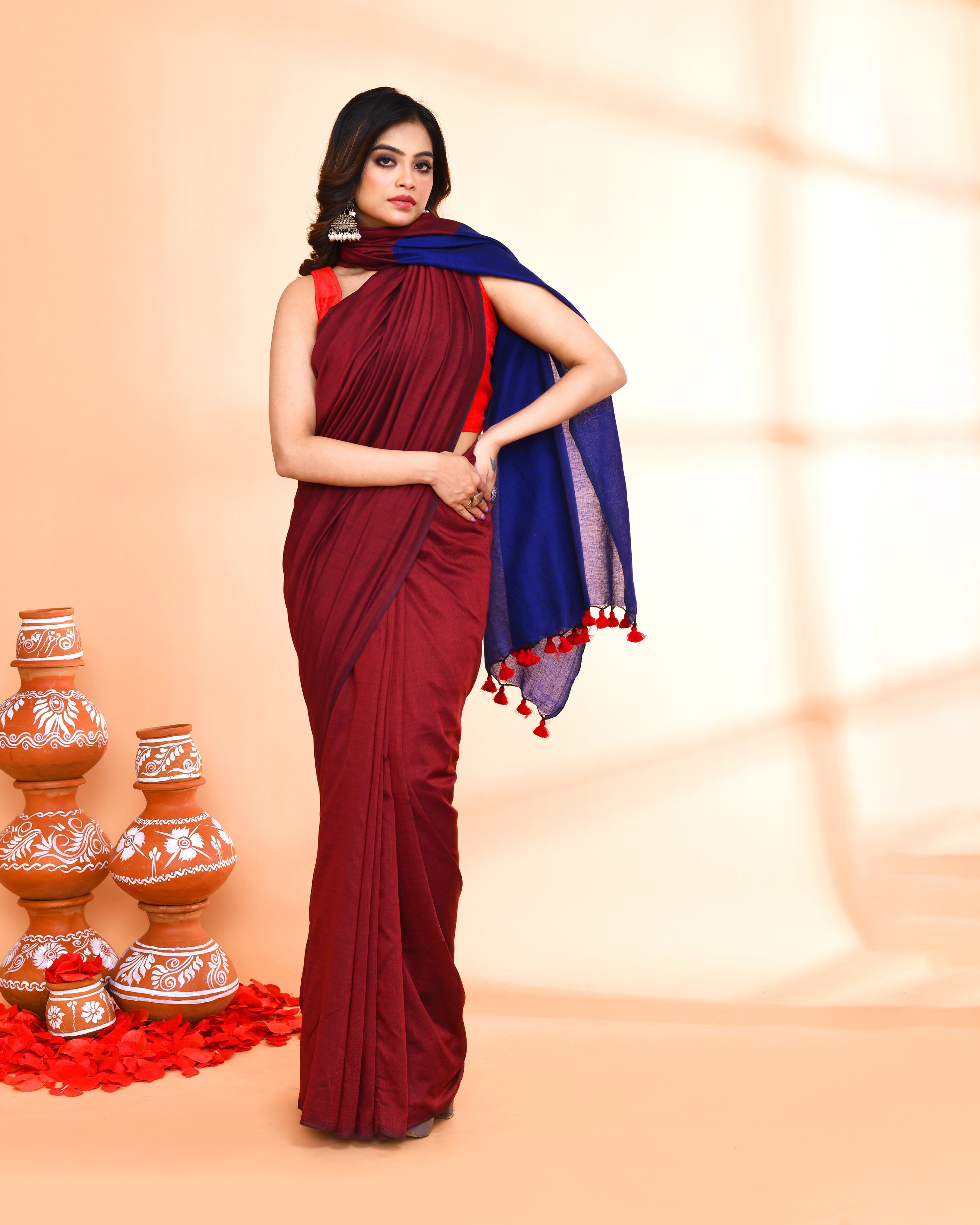 Piyari Fashion Handspun Cotton Maroon Handloom Saree With Blouse