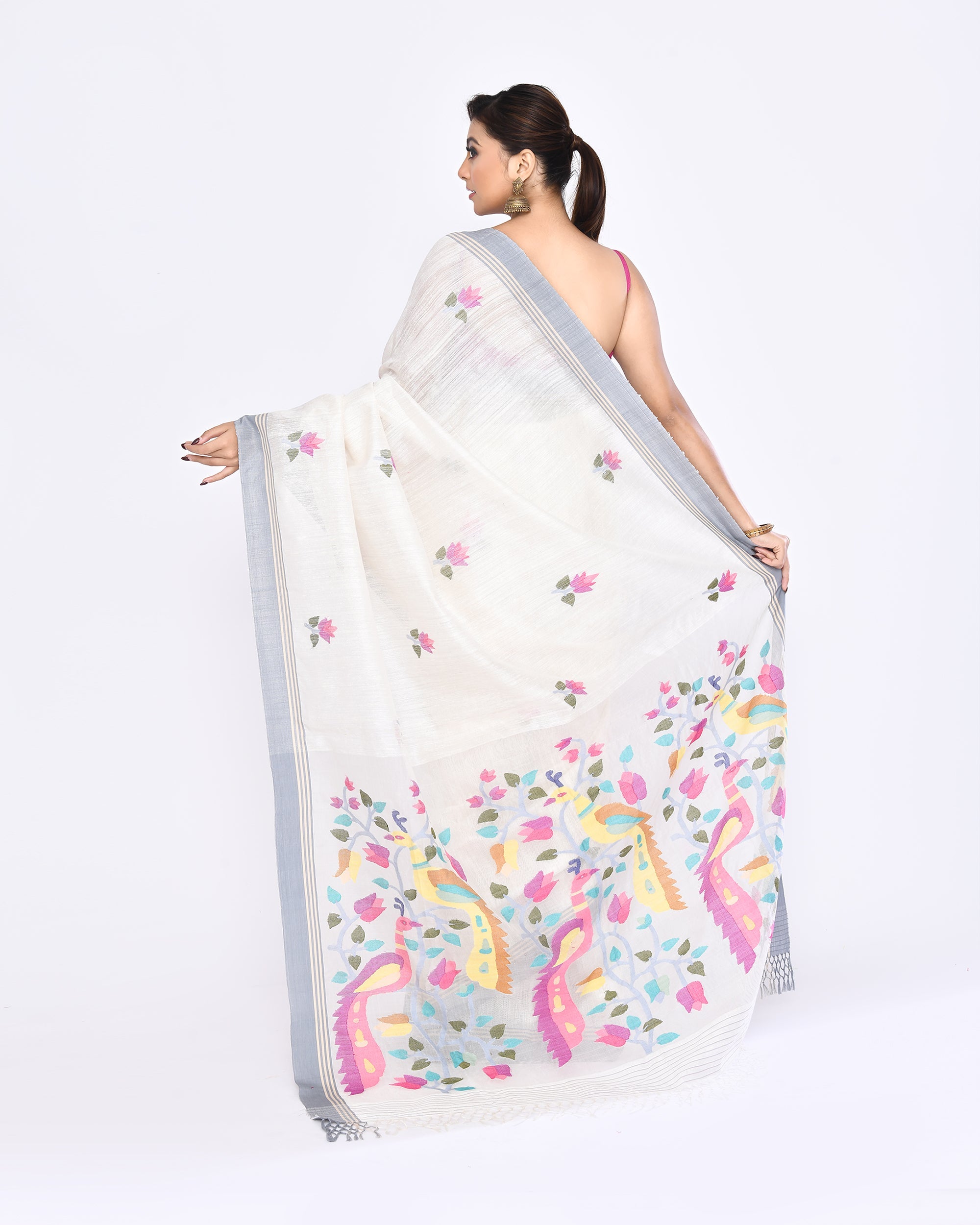 Piyari Fashion Women's Off White Embellished Matka Silk Jamdani Saree