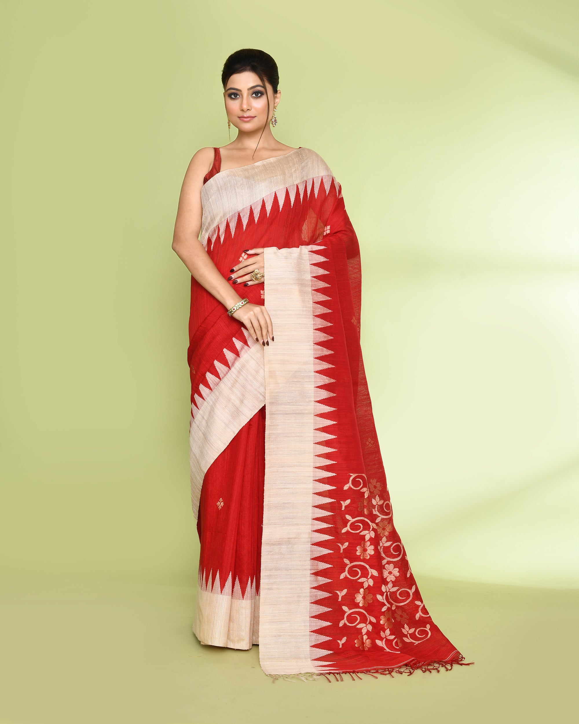 Piyari Fashion Women's Red Embellished Matka Silk Jamdani Saree