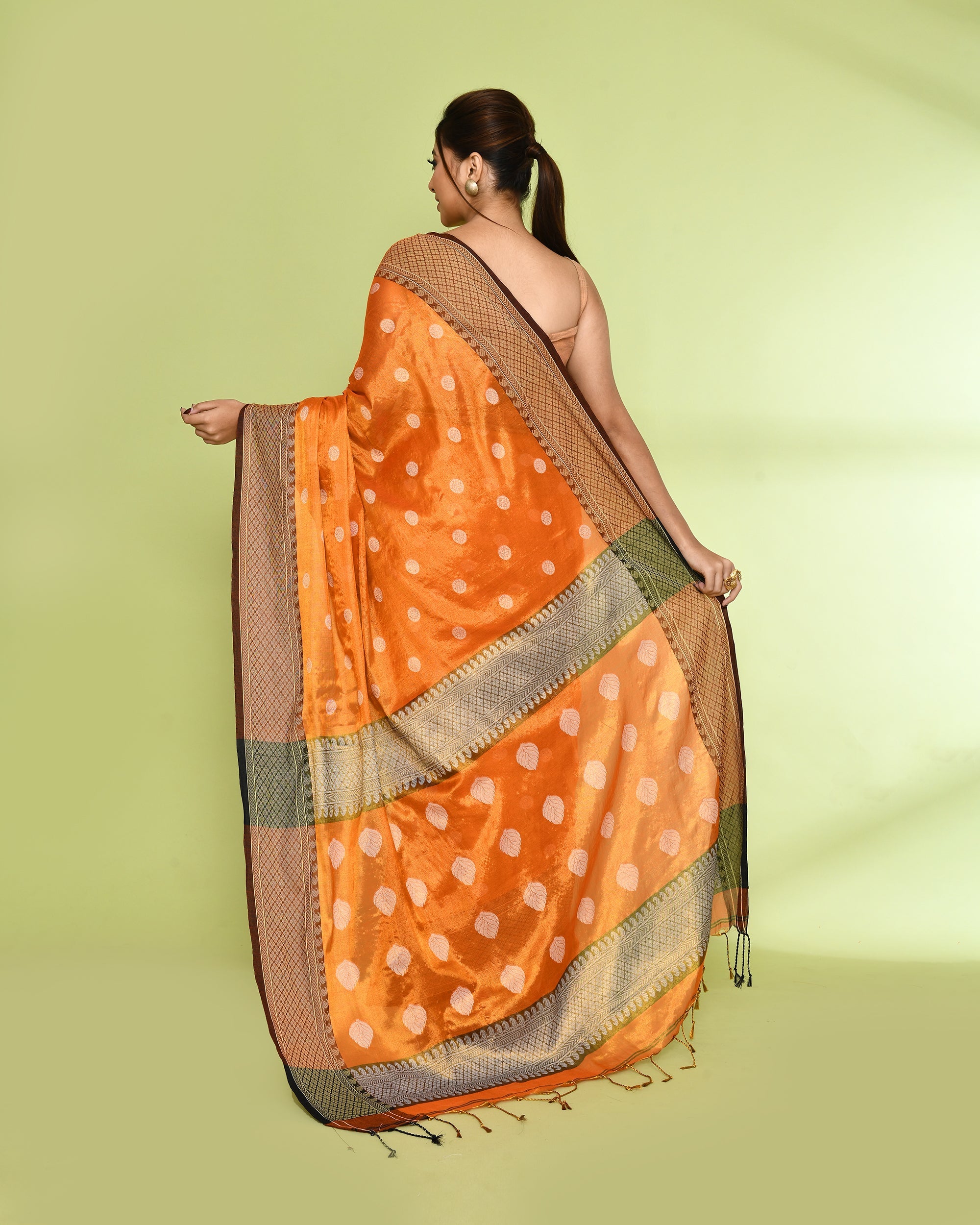 Piyari Fashion Women's Orange Zari Cotton Tissue Jamdani Saree