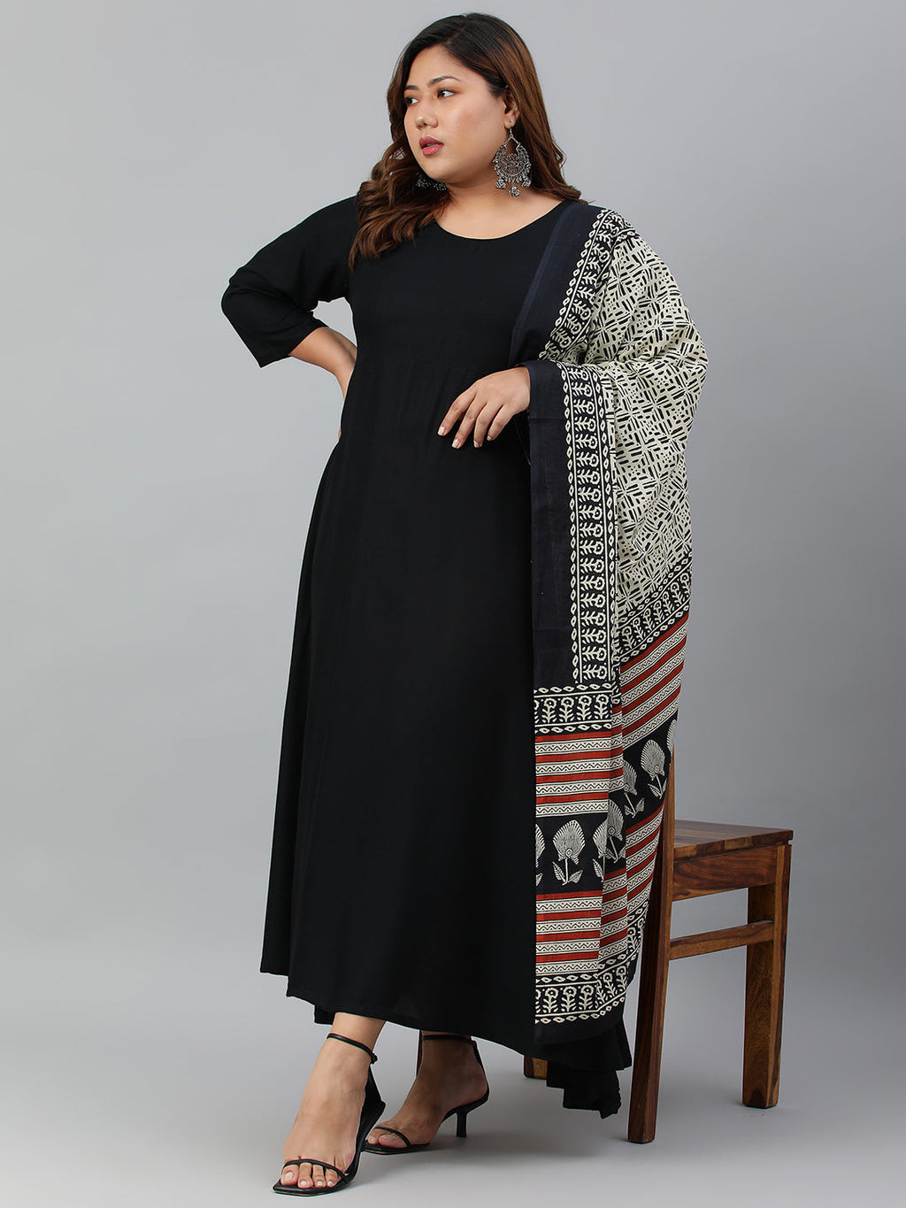 Janasya XL LOVE by Janasya Women's Plus Size Black Rayon Kurta With and Dupatta