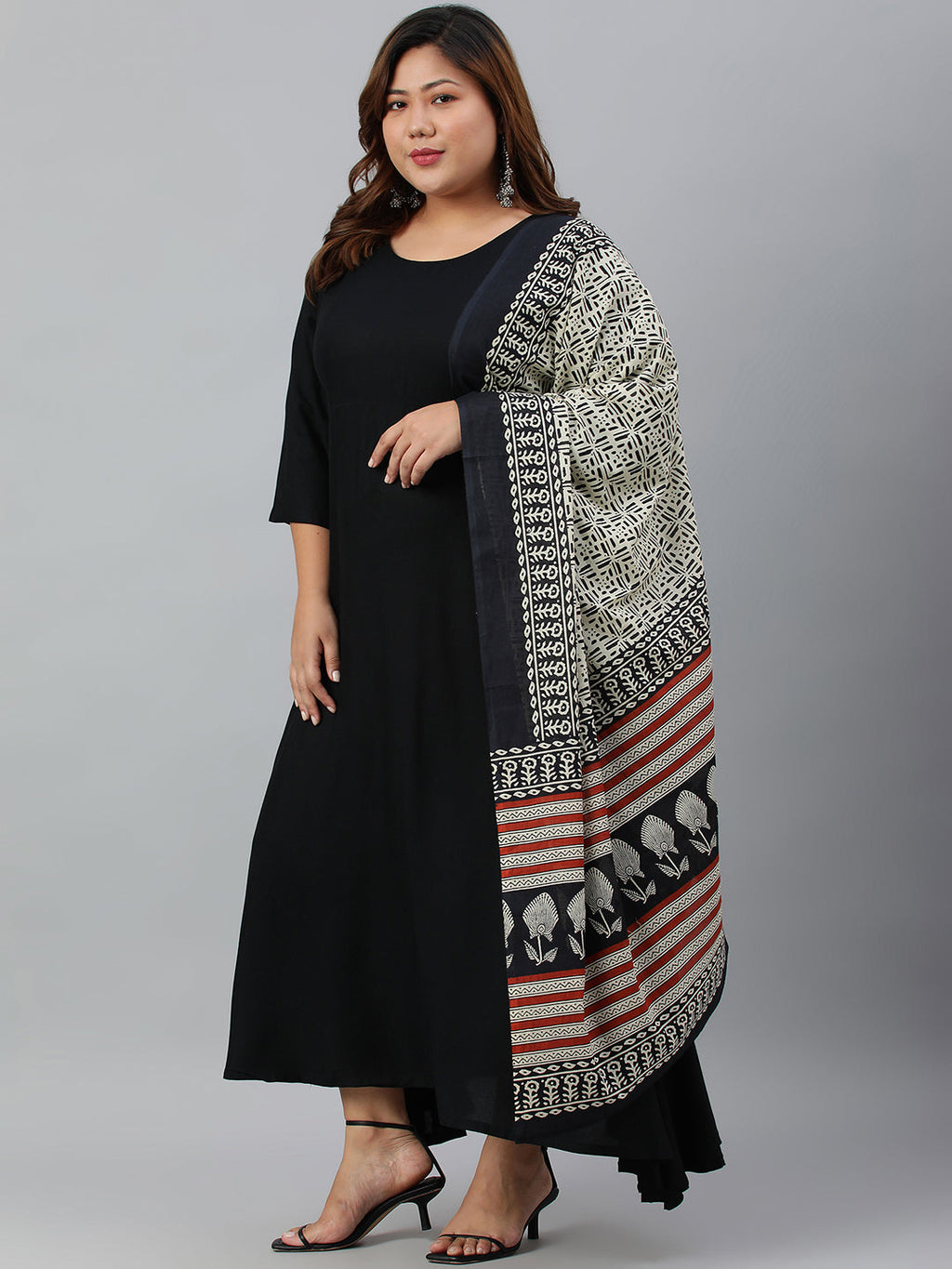 Janasya XL LOVE by Janasya Women's Plus Size Black Rayon Kurta With and Dupatta