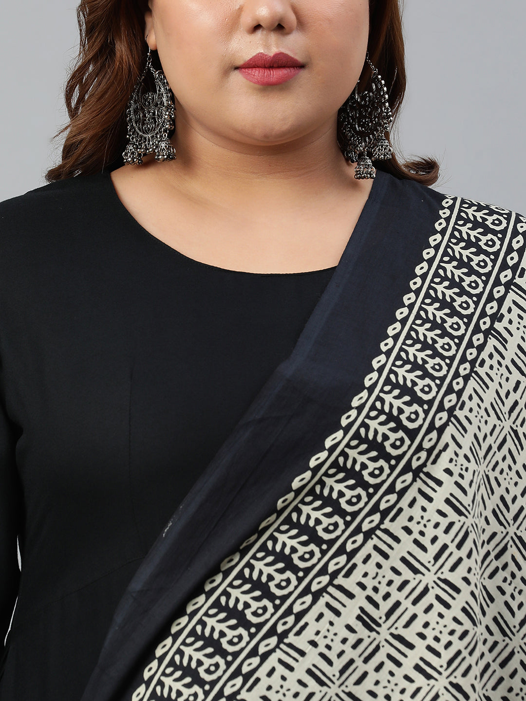 Janasya XL LOVE by Janasya Women's Plus Size Black Rayon Kurta With and Dupatta