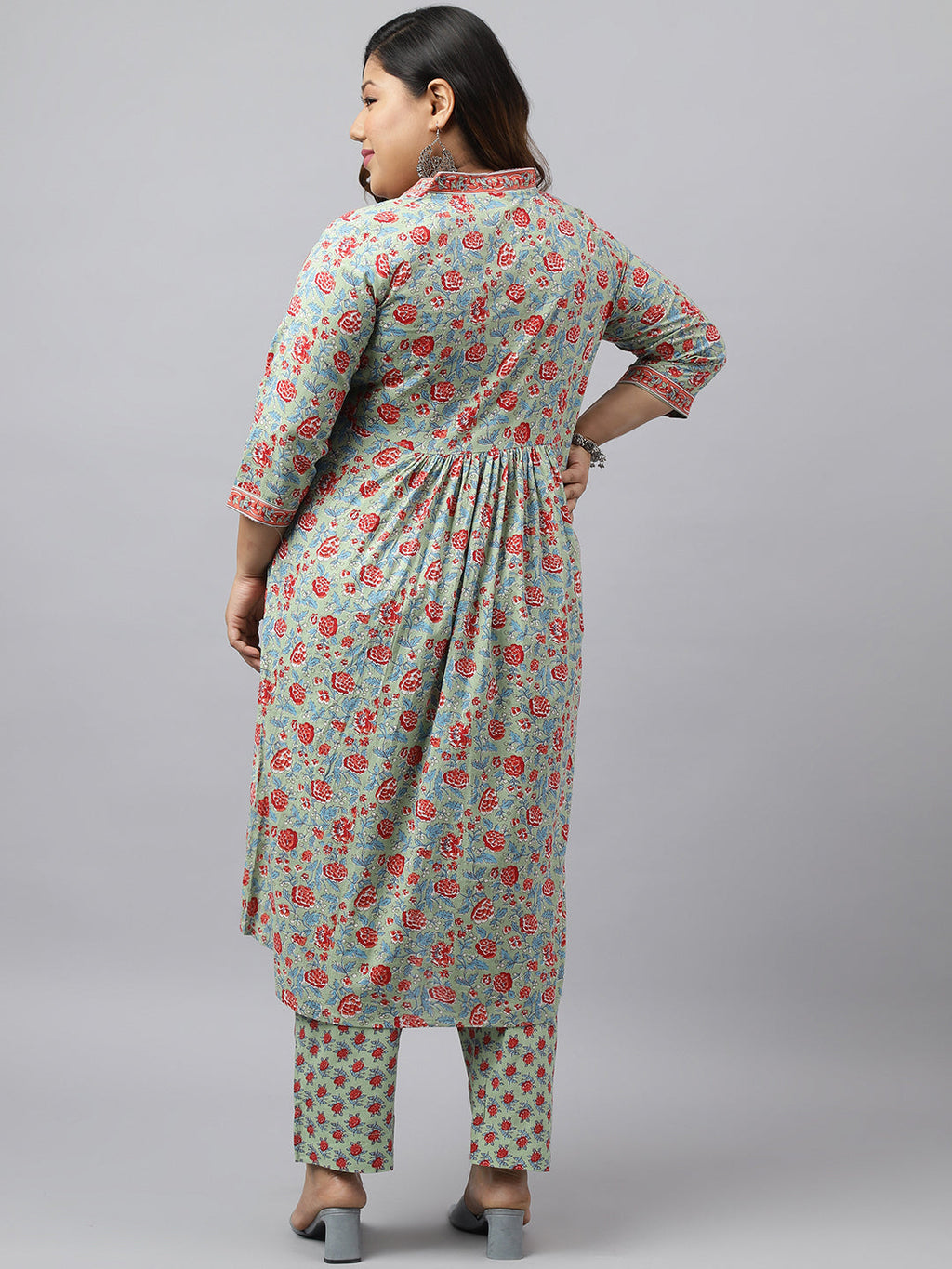 Janasya Women's Green Cotton Empire Casual Kurta Set