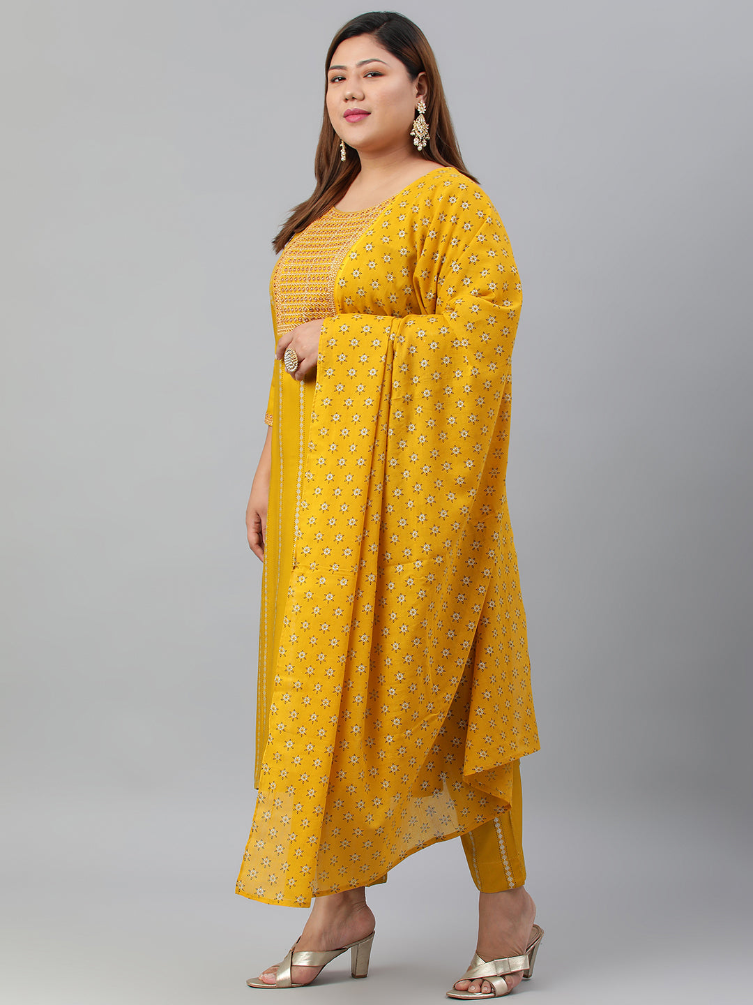 Janasya XL LOVE by Janasya Women's Plus Size Mustard Rayon Kurta With Pant and Dupatta