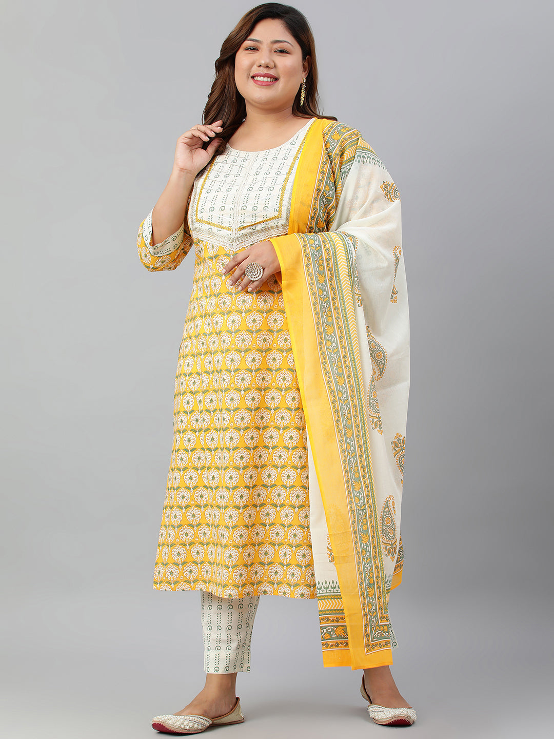 Janasya XL LOVE by Janasya Women's Plus Size Yellow Cotton Kurta With Pants and Dupatta