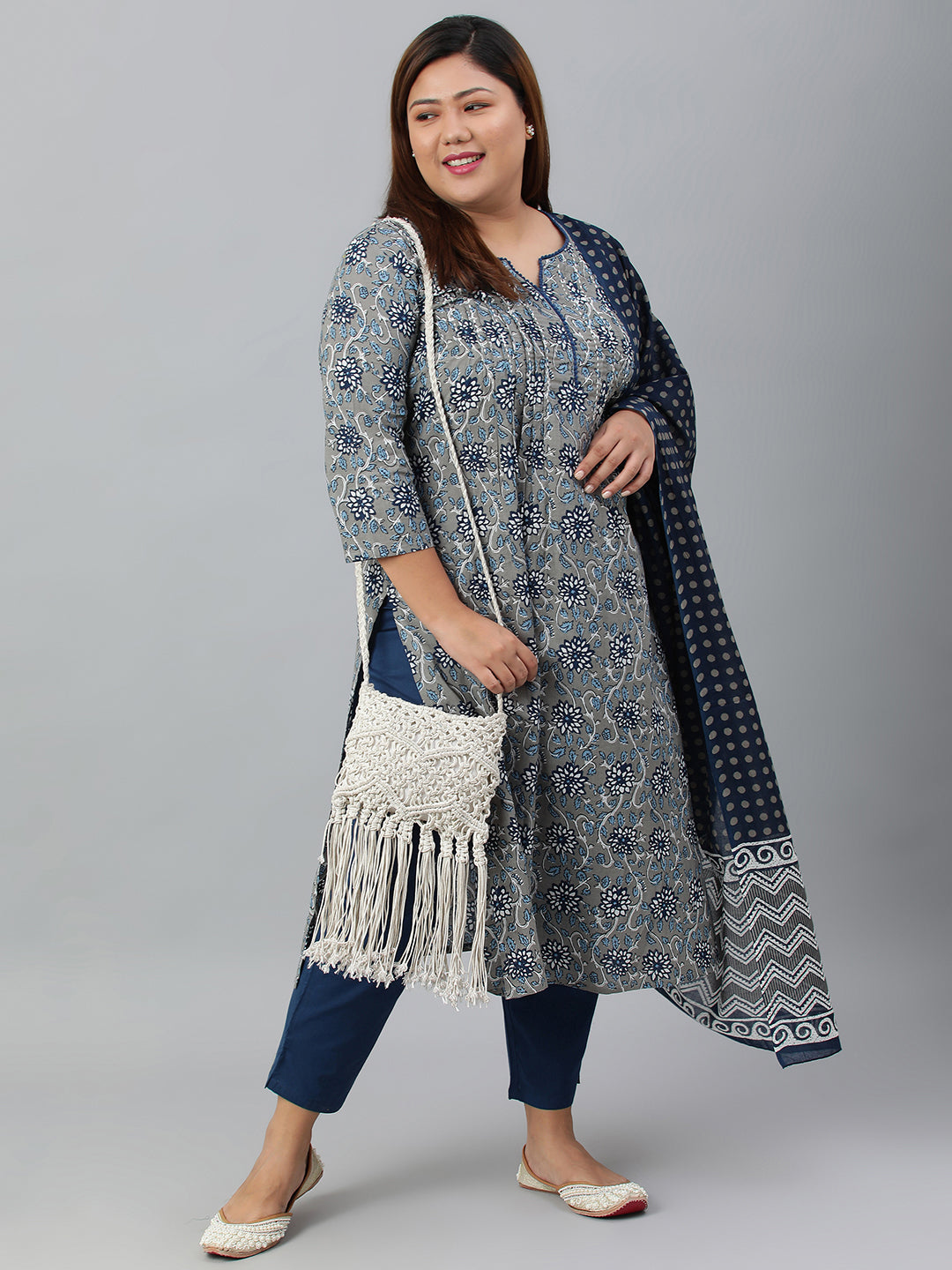 Janasya XL LOVE by Janasya Women's Plus Size Grey Cotton Kurta With Pant and Dupatta