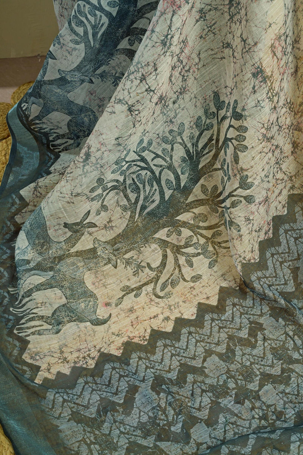 Vastranavya Digital Printed Linen Ready To Wear Designer Saree with Unstitched Blouse