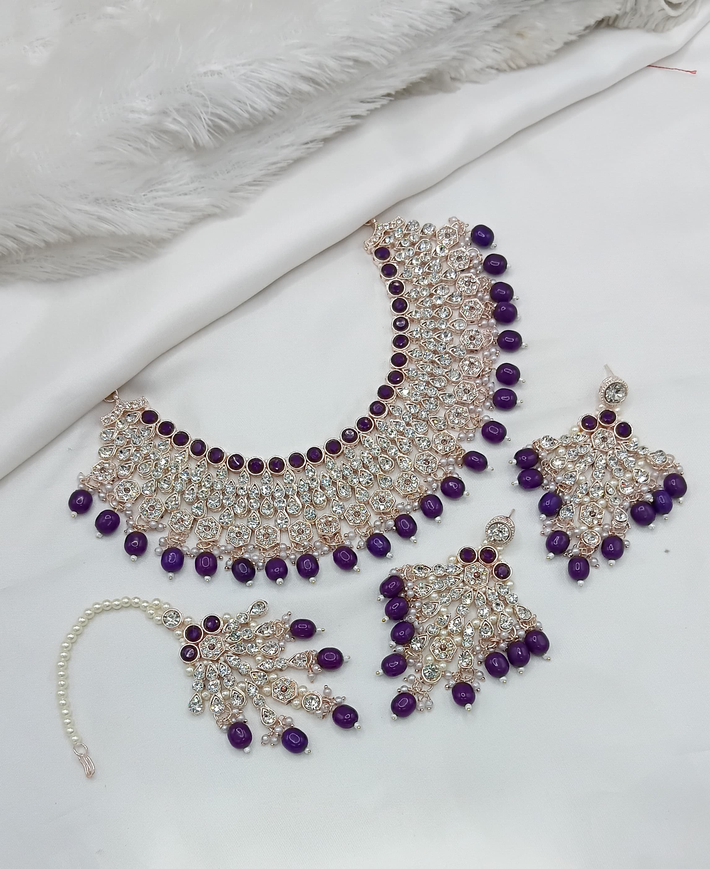 Jewel City Elegant Gold-Plated Kundan Pearl Bridal Jewelry Set Traditional Handcrafted Necklace, Earrings and Maang Tikka