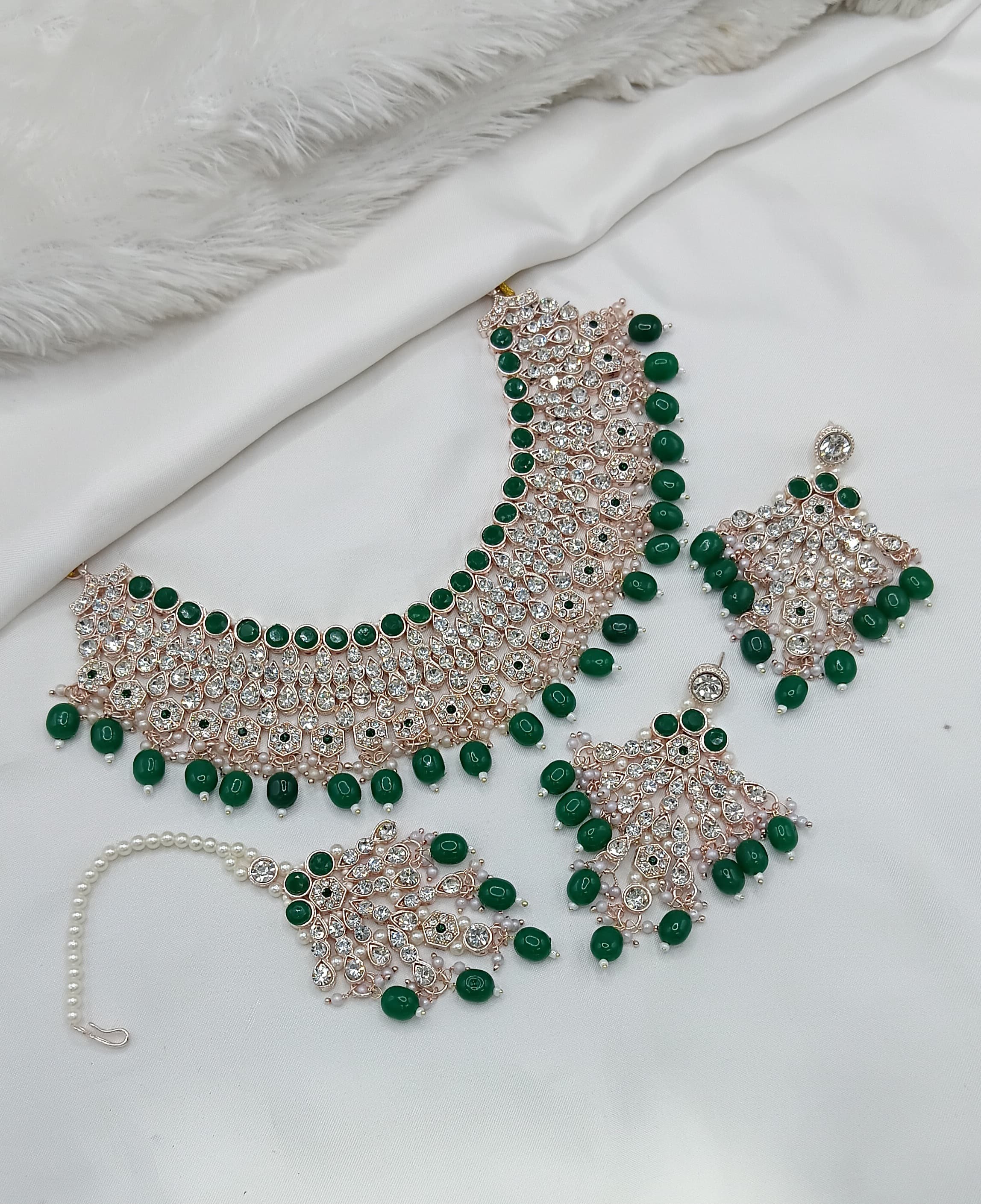 Jewel City Elegant Gold-Plated Kundan Pearl Bridal Jewelry Set Traditional Handcrafted Necklace, Earrings and Maang Tikka