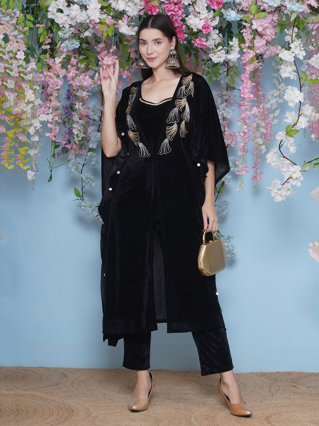 Joban Fashion Black Hand Embellished Kaftaan with ineer and Pant