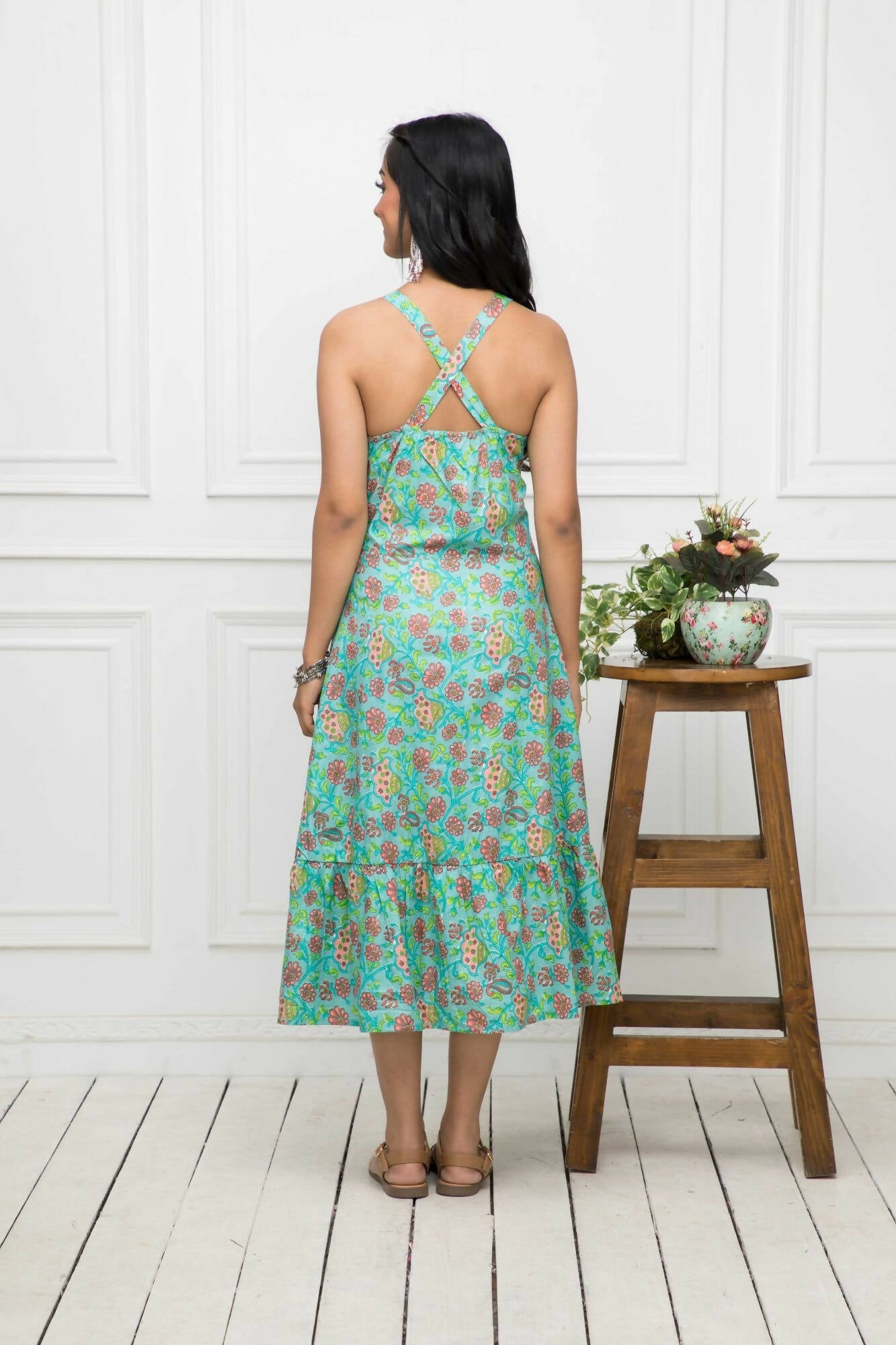 Myshka Women Green Floral Cotton A-Line Round Neck Long Dress