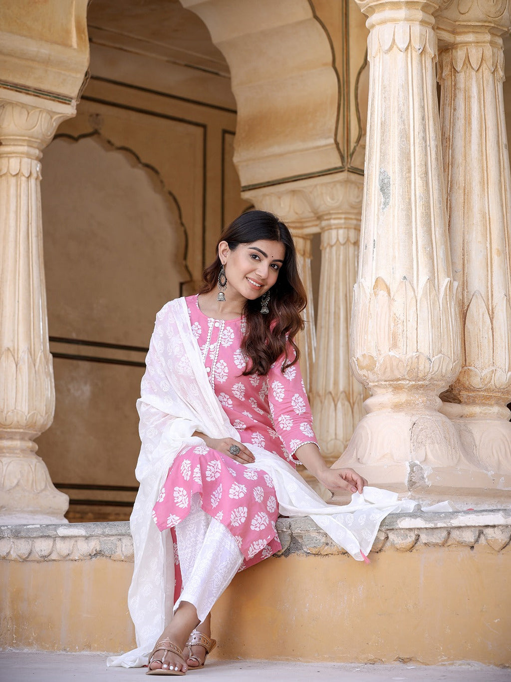 Yufta Pink Ethnic Motifs Printed Dupatta Set