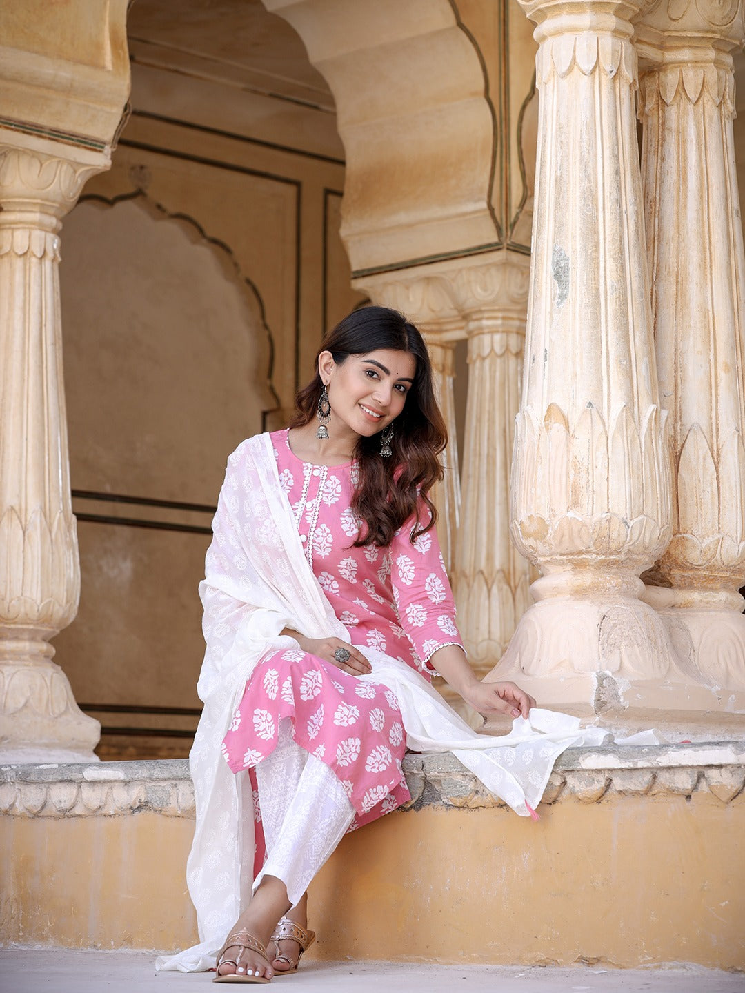 Yufta Pink Ethnic Motifs Printed Dupatta Set