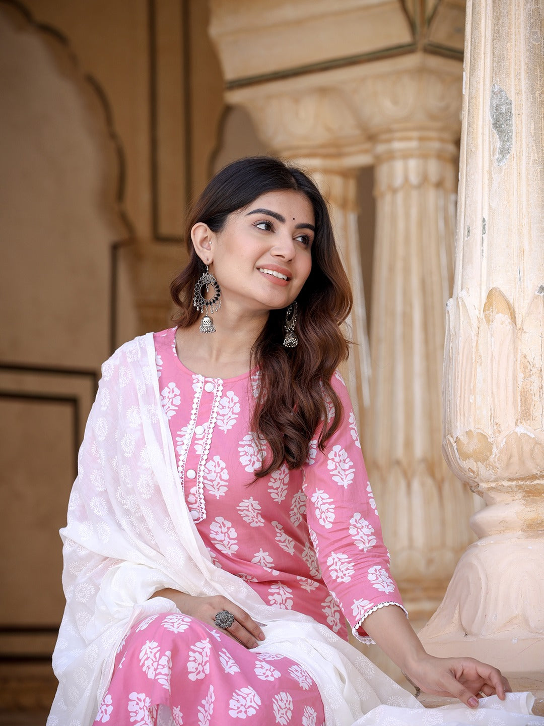 Yufta Pink Ethnic Motifs Printed Dupatta Set