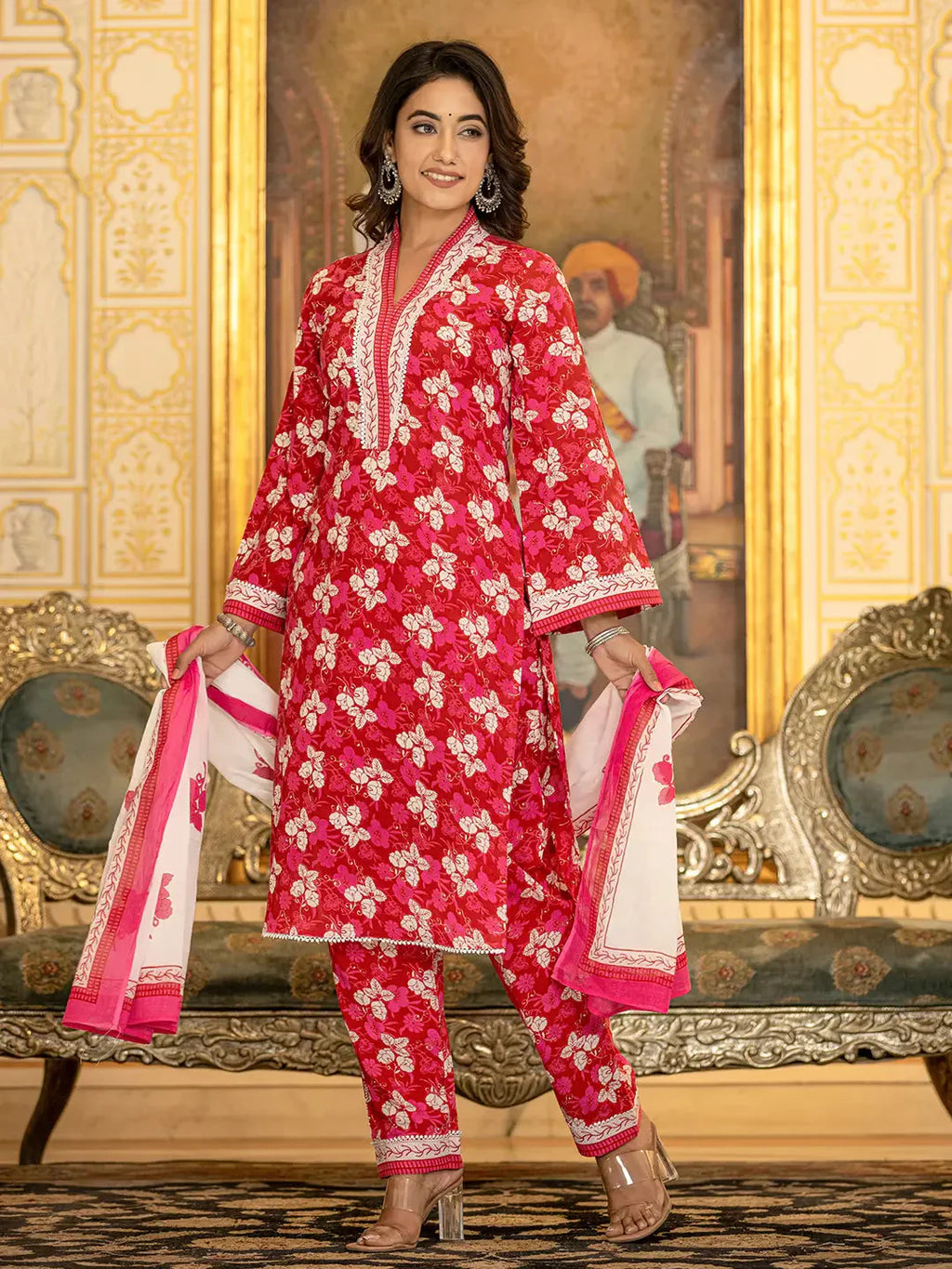 Yufta Pink Floral Print Straight Pakistani Style Kurta Trouser And Dupatta Set