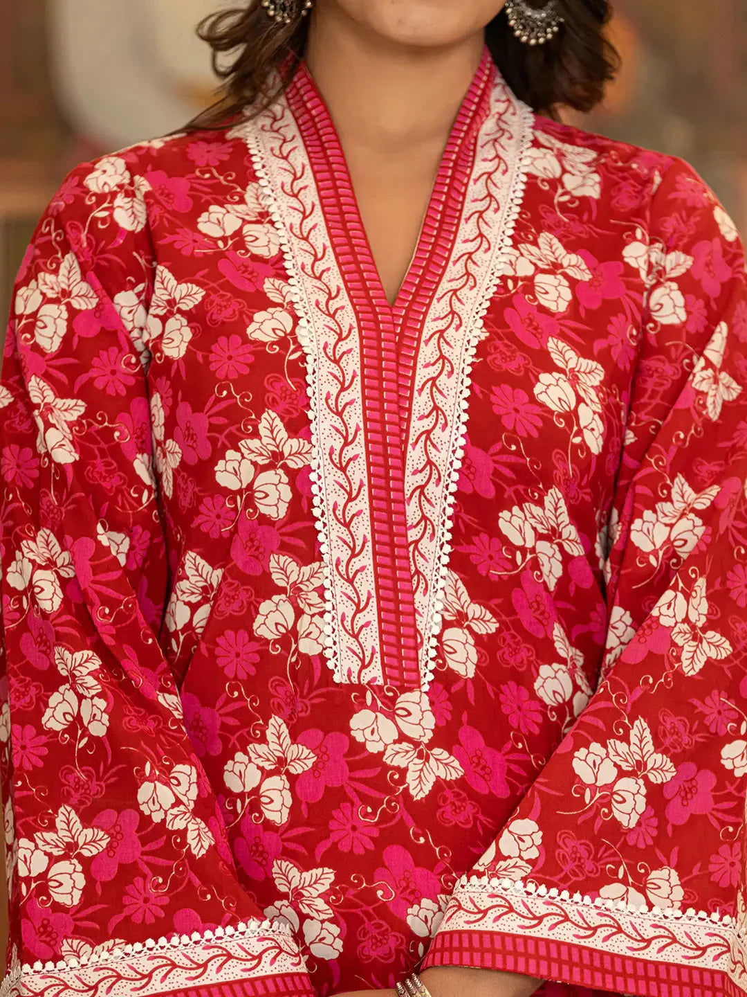 Yufta Pink Floral Print Straight Pakistani Style Kurta Trouser And Dupatta Set