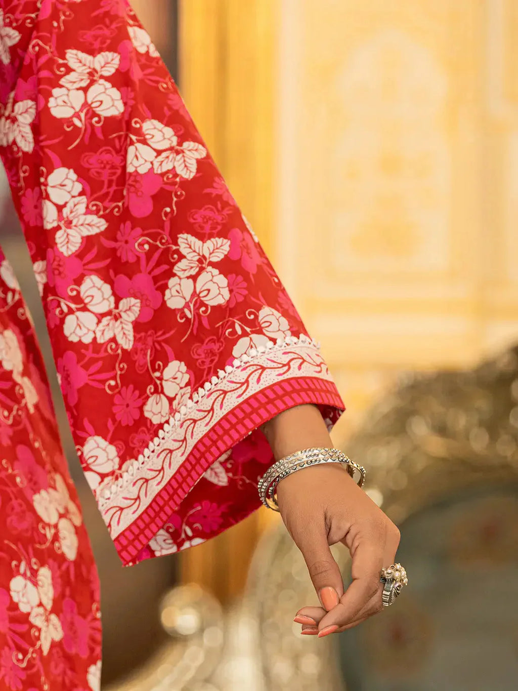 Yufta Pink Floral Print Straight Pakistani Style Kurta Trouser And Dupatta Set