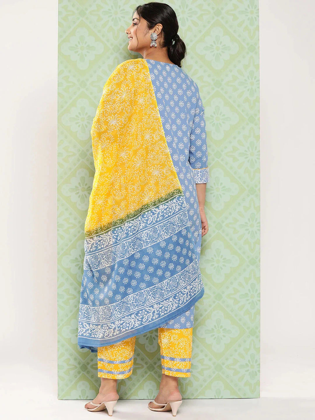 Yufta Plus Size Ethnic Motifs Printed Thread Work Pure Cotton Kurta Set
