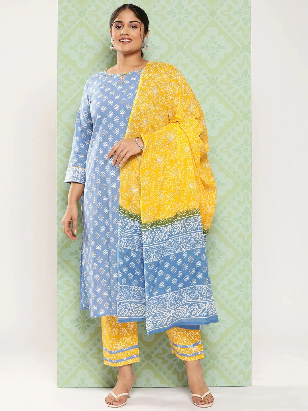 Yufta Plus Size Ethnic Motifs Printed Thread Work Pure Cotton Kurta Set
