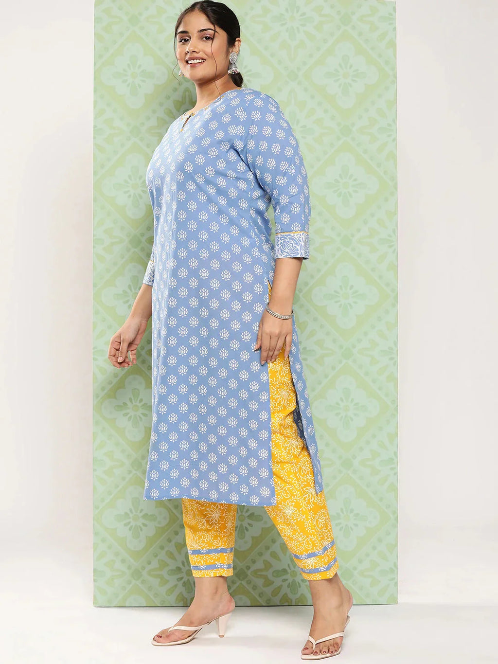 Yufta Plus Size Ethnic Motifs Printed Thread Work Pure Cotton Kurta Set