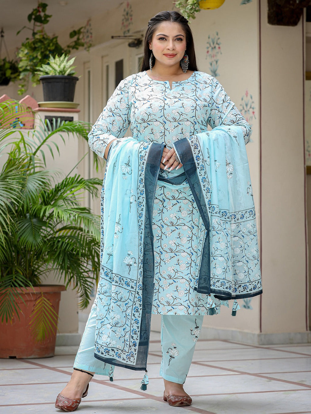 Yufta Plus Size Floral Cotton Kurta Dupatta Set