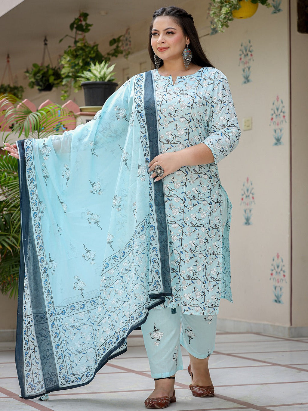 Yufta Plus Size Floral Cotton Kurta Dupatta Set