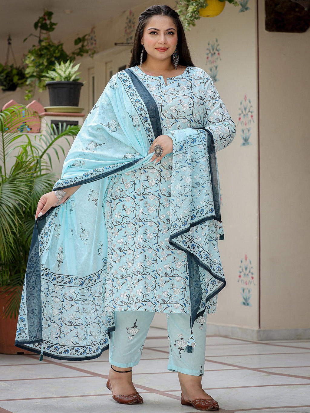 Yufta Plus Size Floral Cotton Kurta Dupatta Set