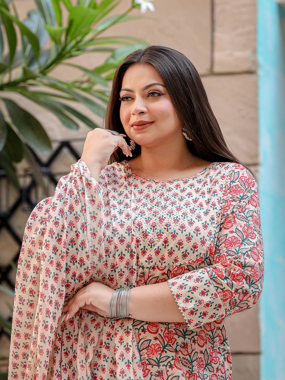 Yufta Plus Size Floral Printed Regular Pure Cotton Kurta with Trousers & Dupatta