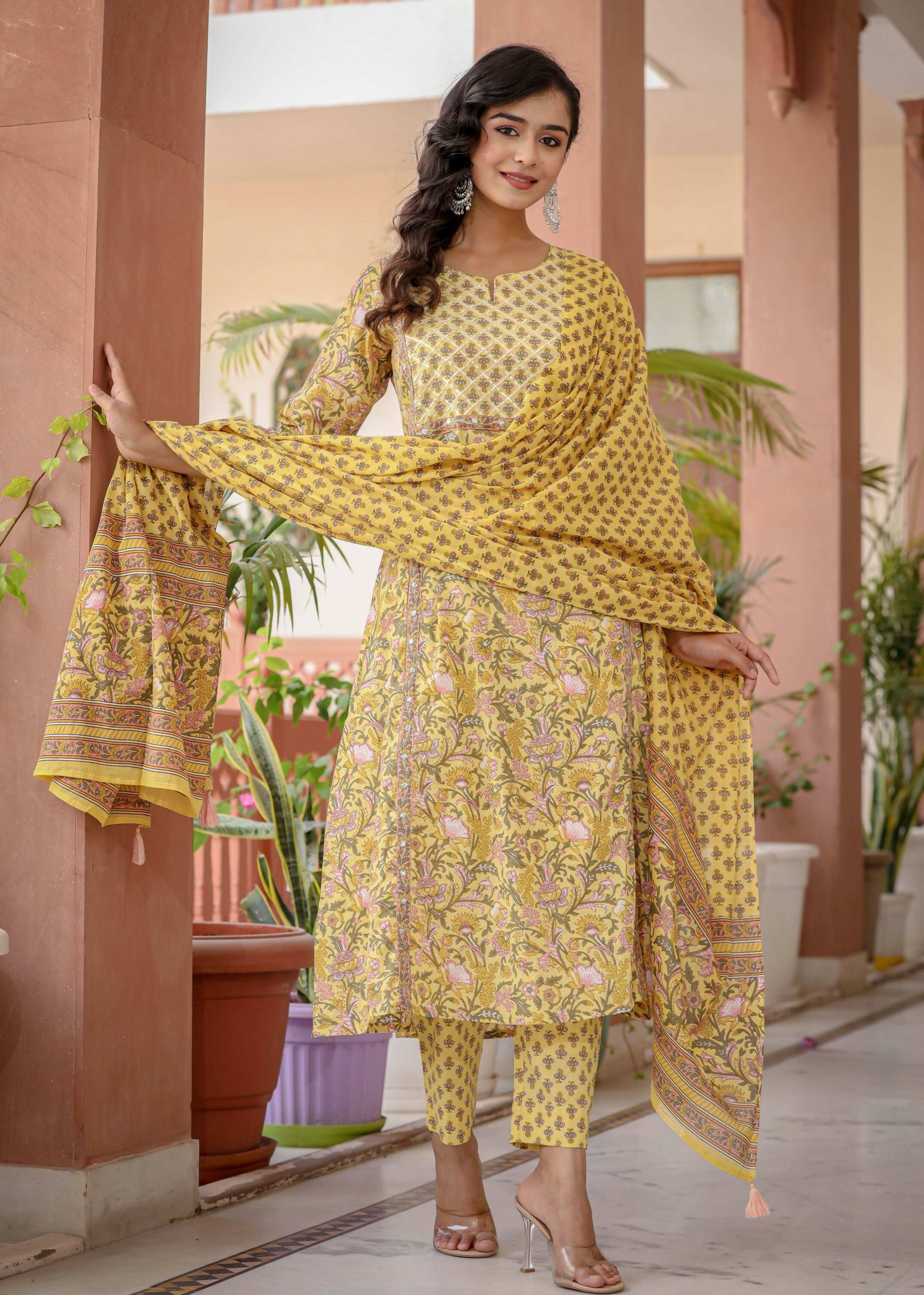 Kaajh Women's Yellow Floral Embroidered Cotton Kurta Pant Set With Dupatta